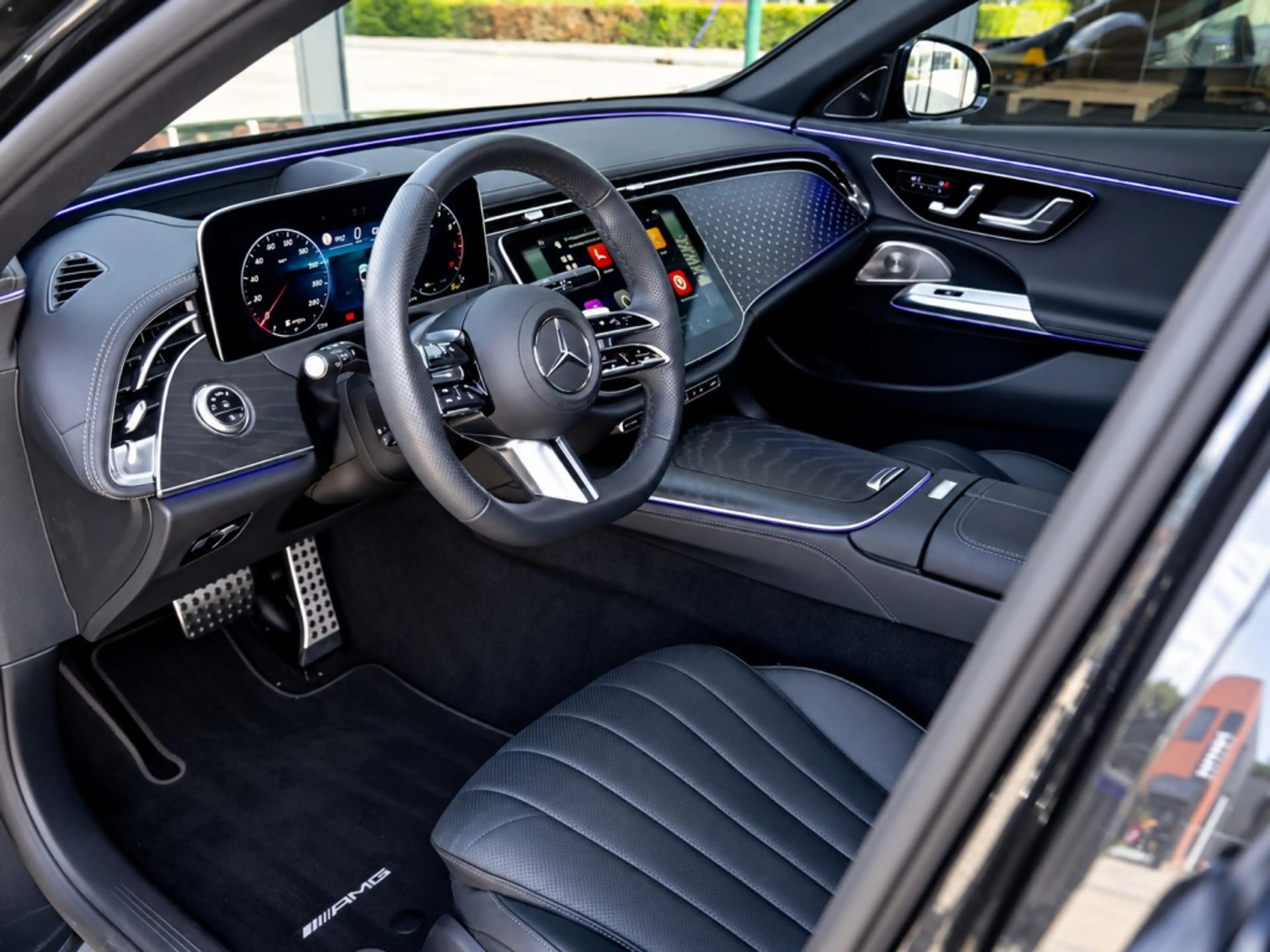Mercedes-Benz E 450 E-Estate 4MATIC Estate | AMG Line | Premium Plus | — photo 3