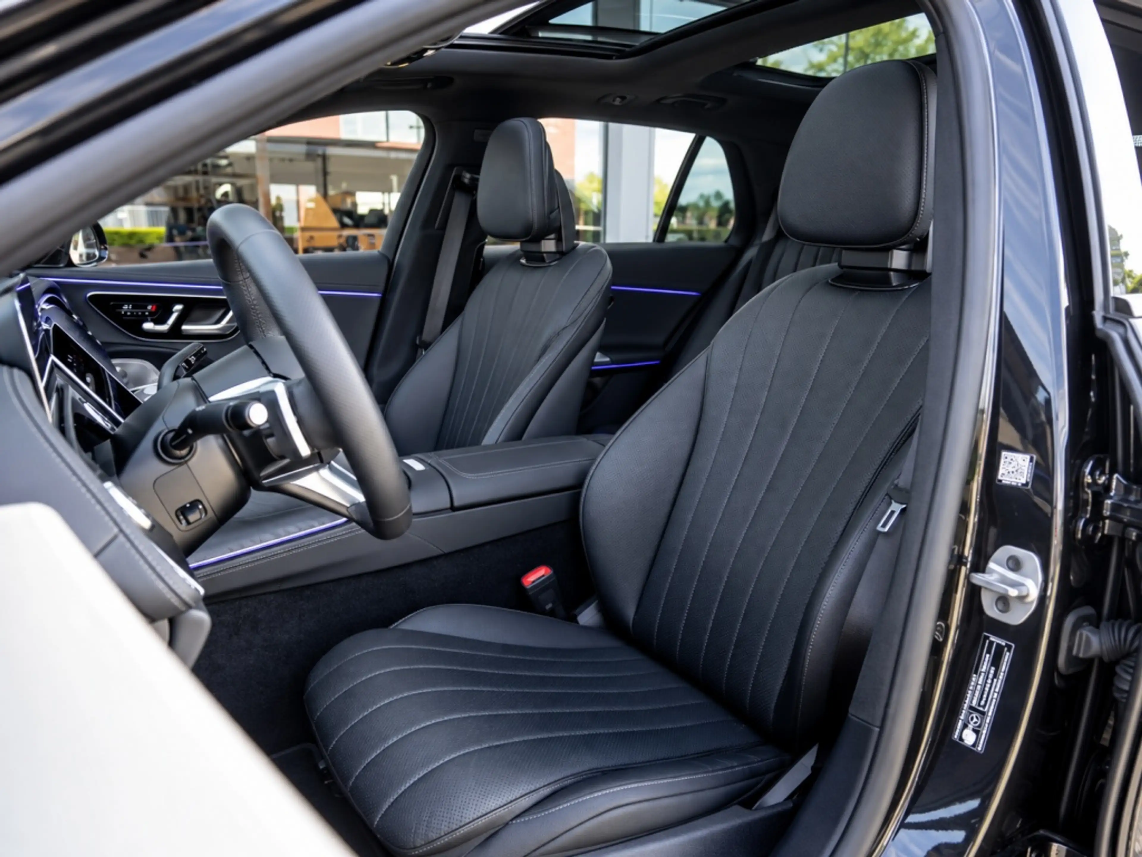 Mercedes-Benz E 450 E-Estate 4MATIC Estate | AMG Line | Premium Plus | — photo 7