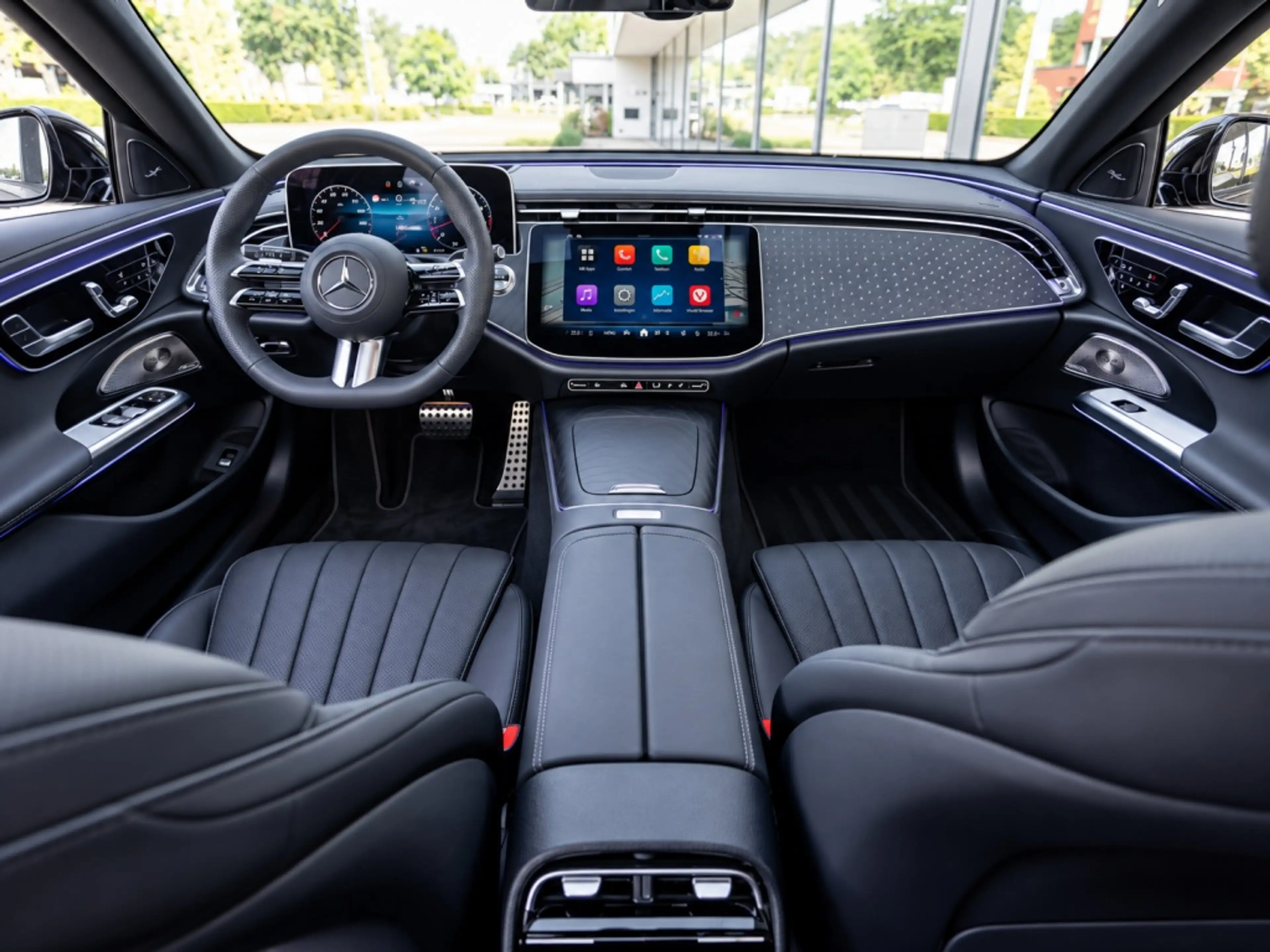 Mercedes-Benz E 450 E-Estate 4MATIC Estate | AMG Line | Premium Plus | — photo 6