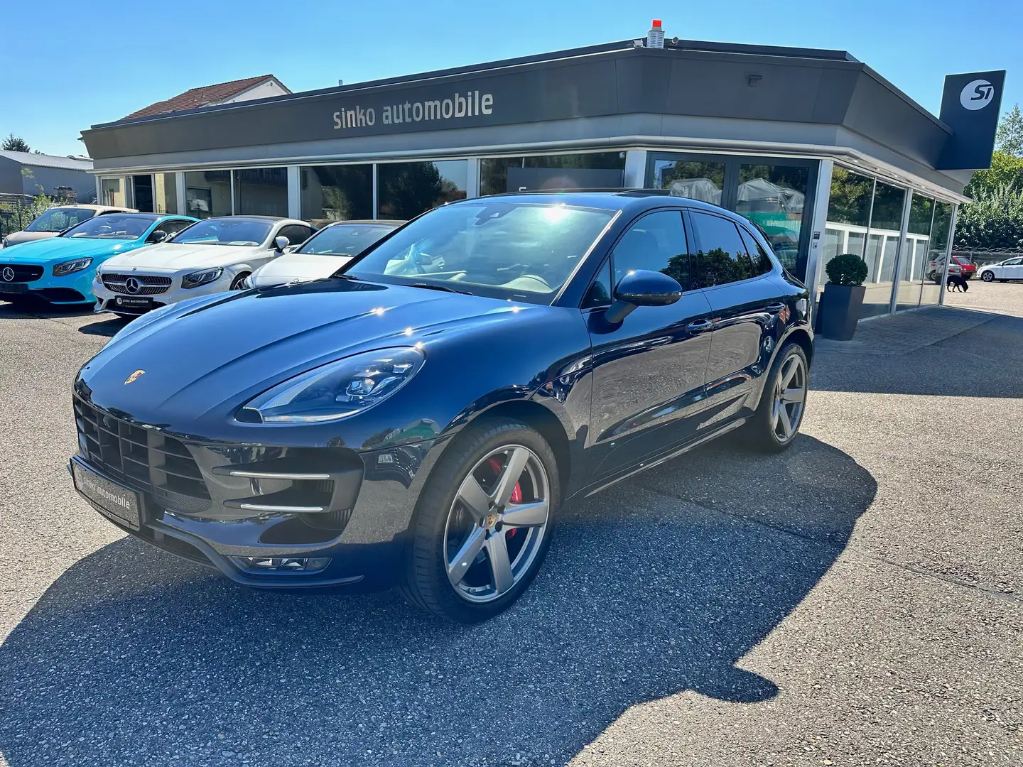 Porsche Macan Turbo Performance Paket*orig 23000Km 21" Panorama Blau - 1