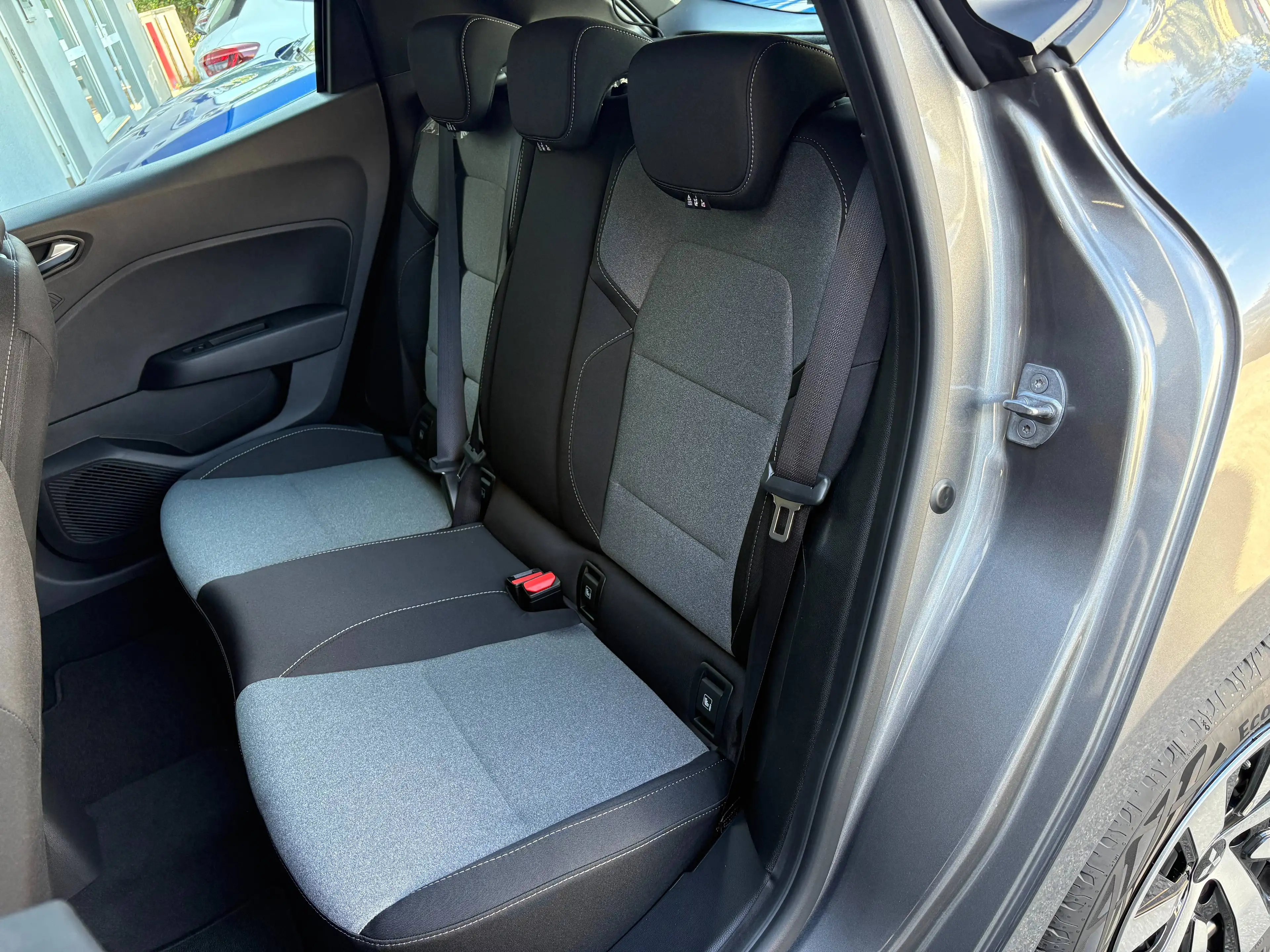 Mitsubishi Colt 1,0 MPI-T Invite — photo 15