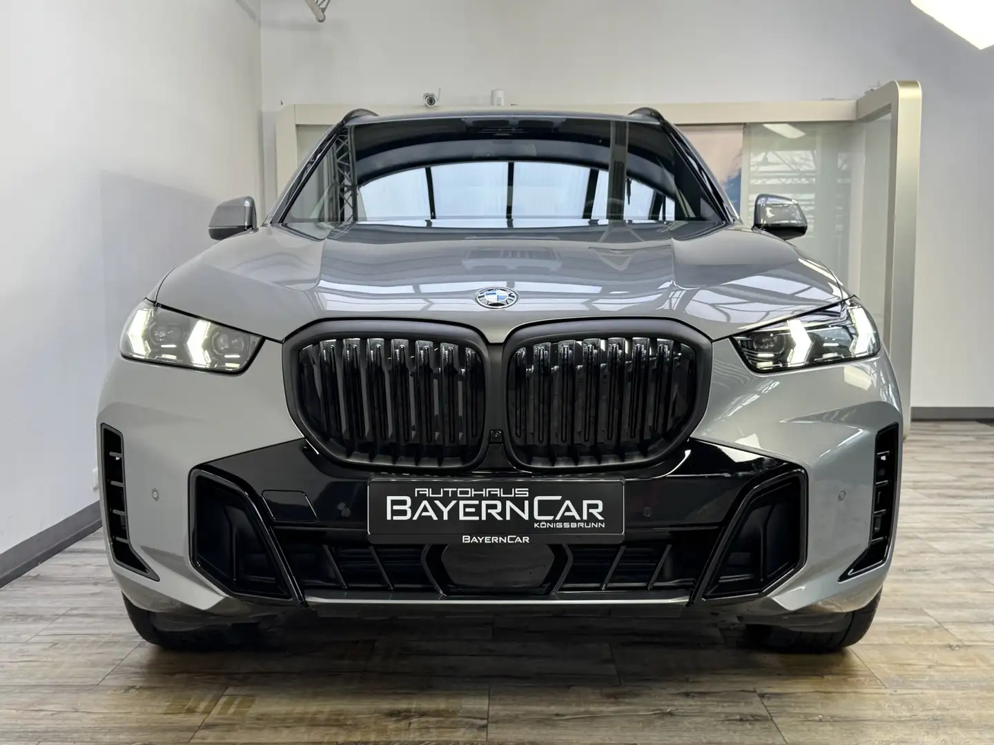BMW X5 xDrive30d M Sport Pro 22Zoll AHK Sitzlüftung Grau - 2