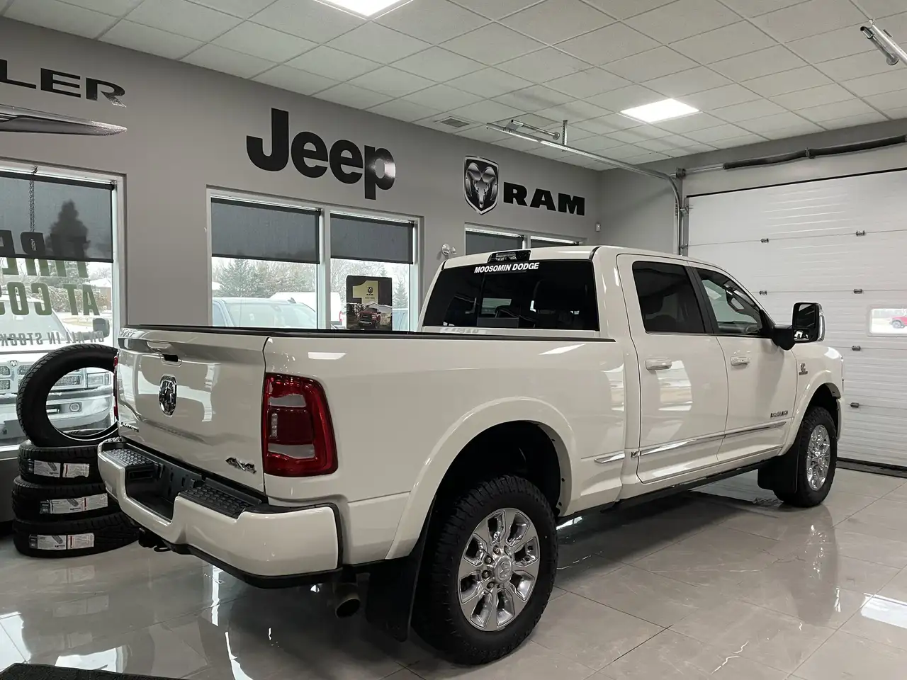 RAM 2500 снимка RAM 2500