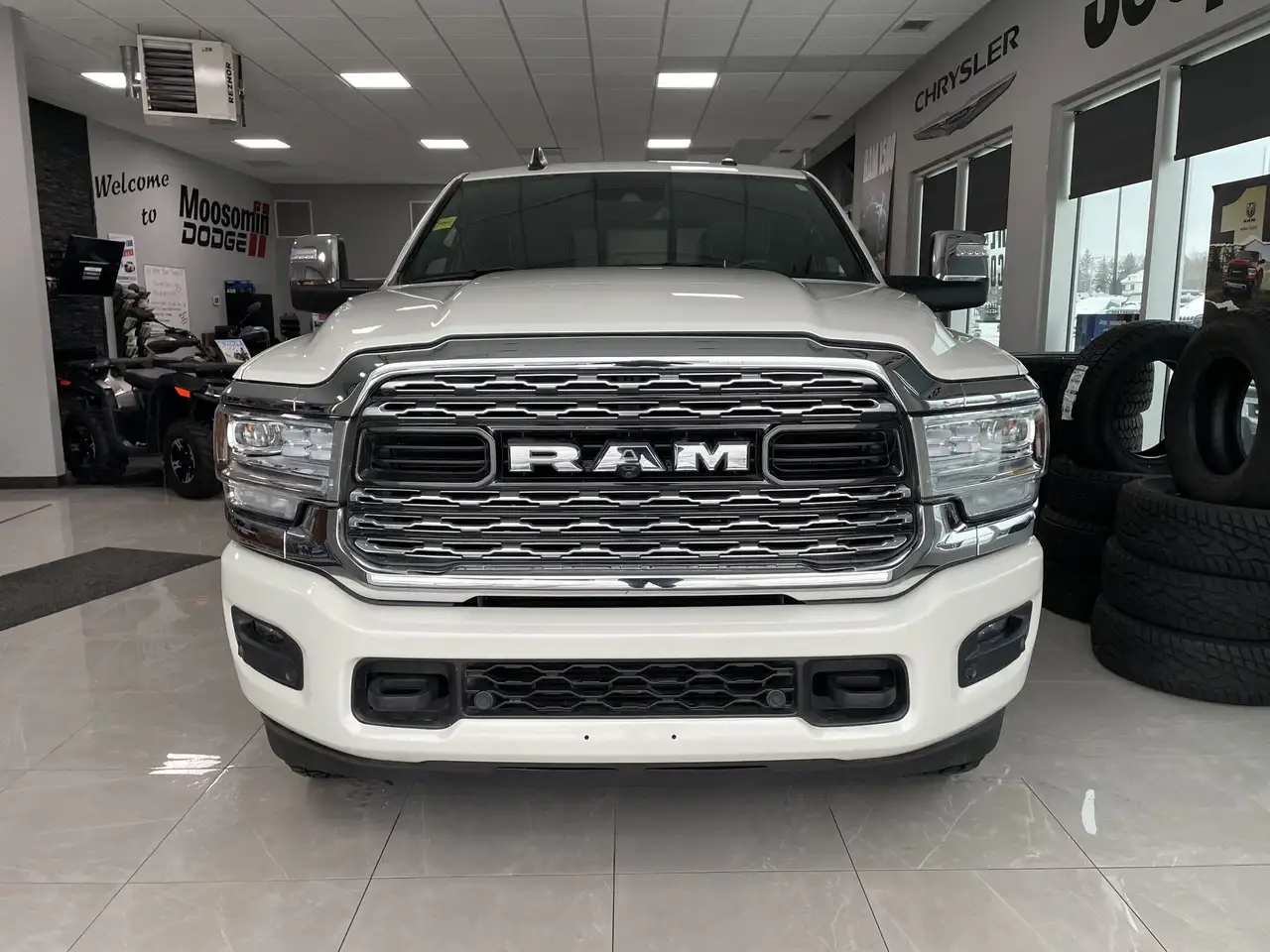 RAM 2500 снимка RAM 2500