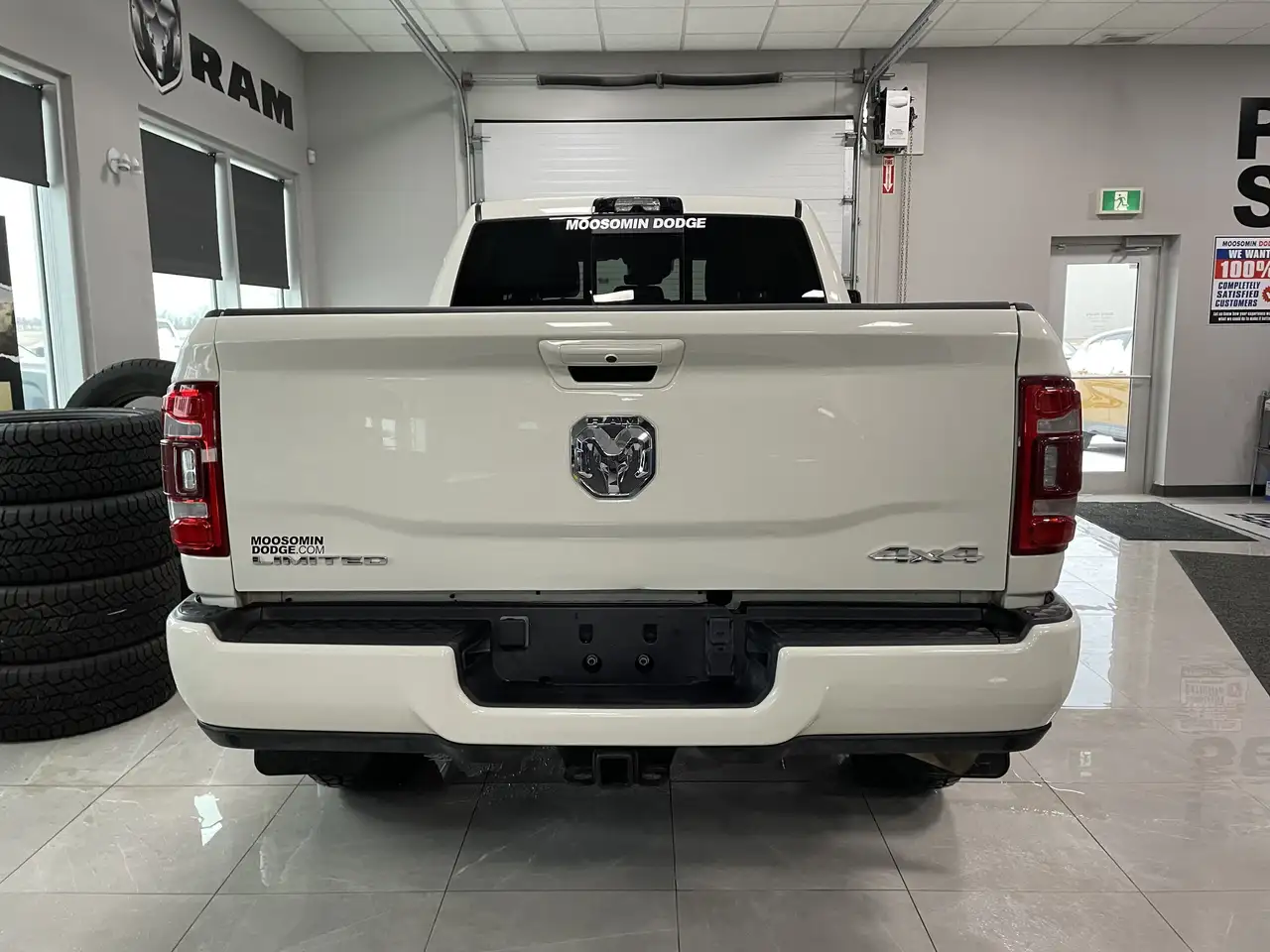 RAM 2500 снимка RAM 2500