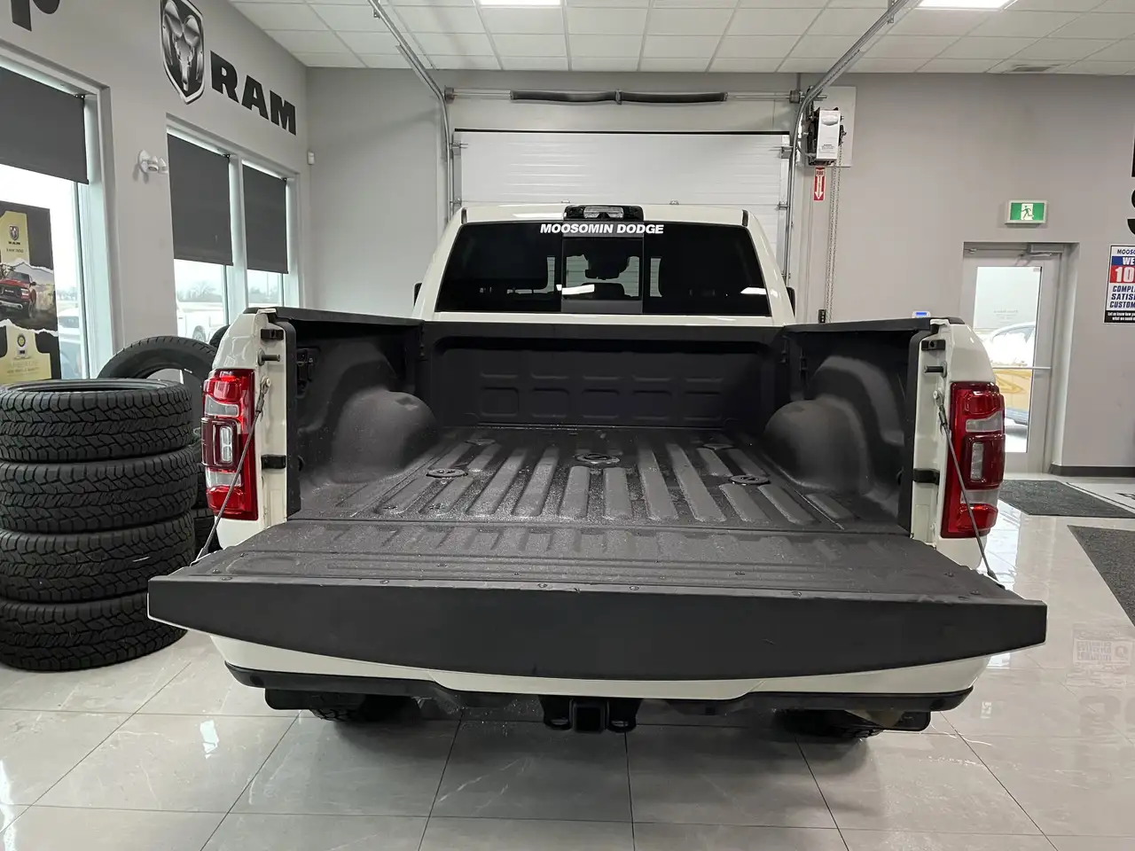 RAM 2500 снимка RAM 2500
