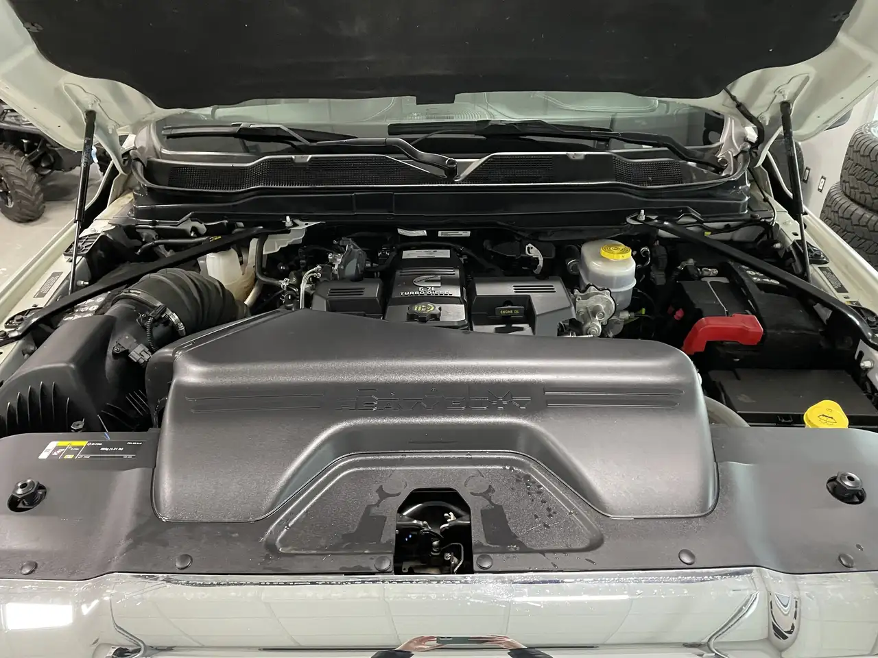 RAM 2500 снимка RAM 2500