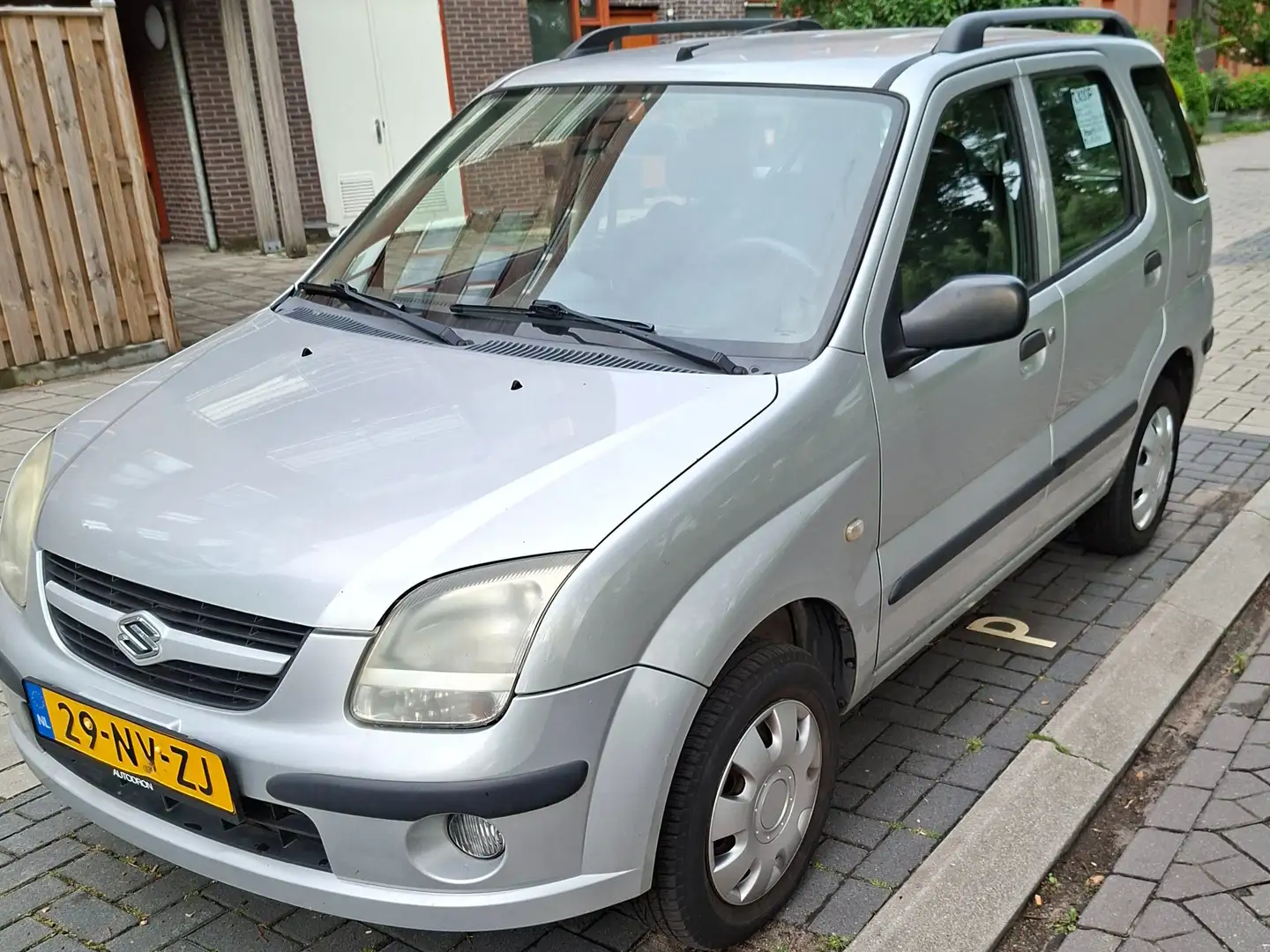 Suzuki Ignis Ignis 1.5-16V GLS Zilver - 2