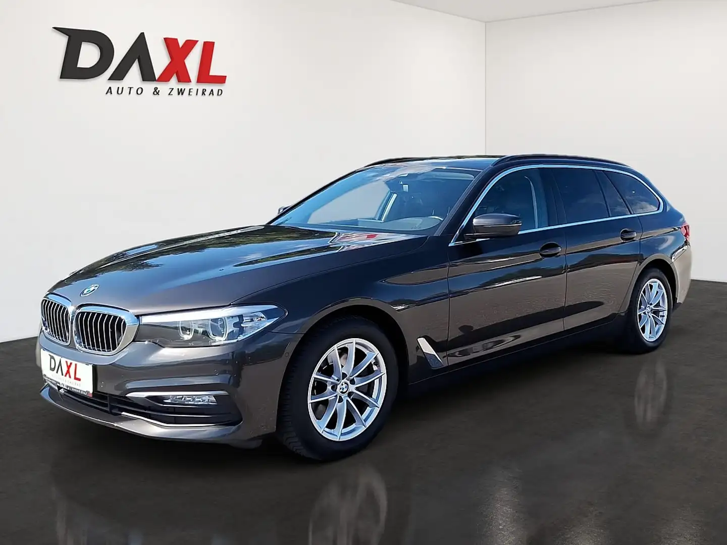 BMW 520 d Braun - 1