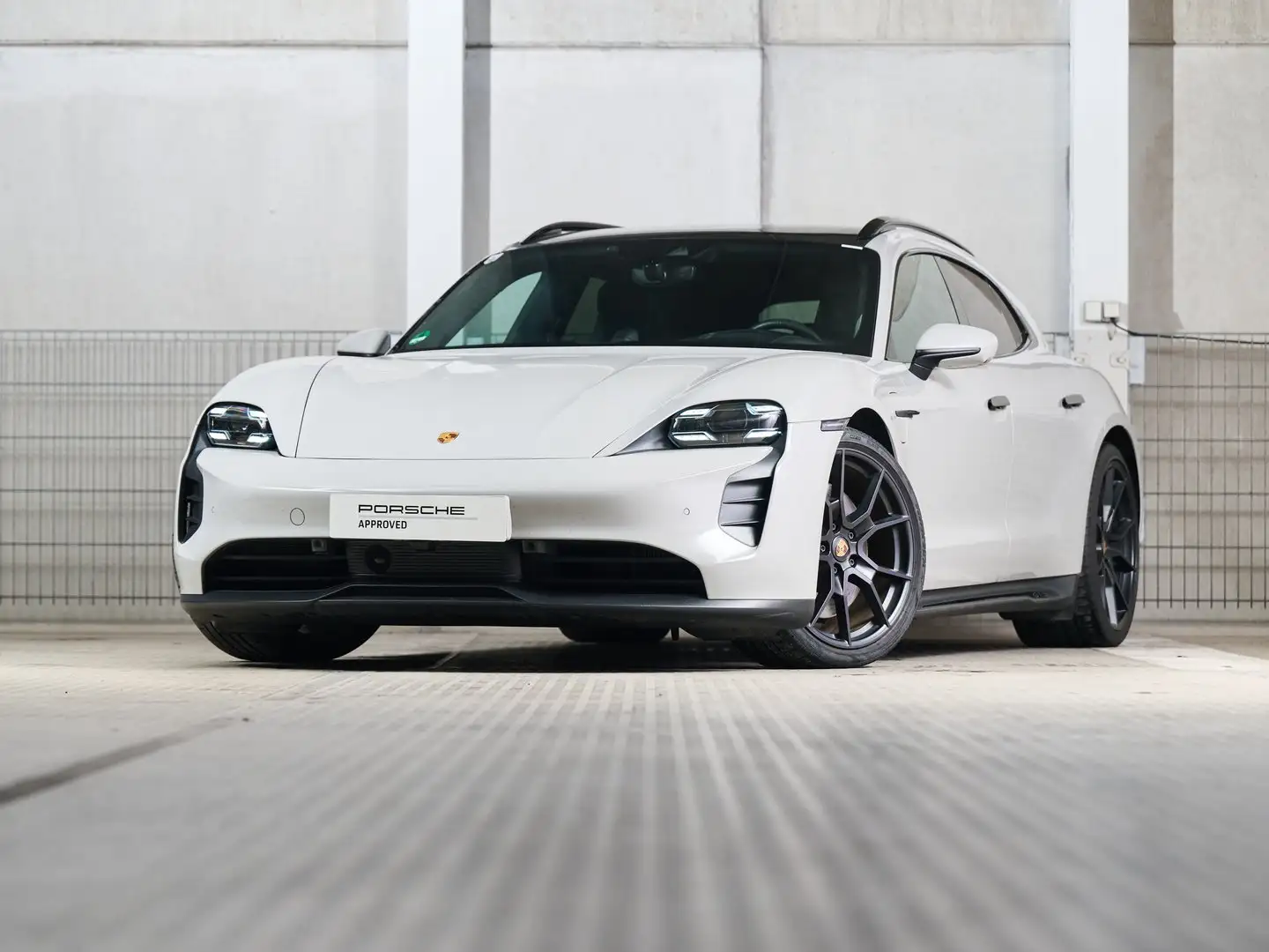 Porsche Taycan GTS Sport Turismo 83,7kWh Aut. Grau - 1