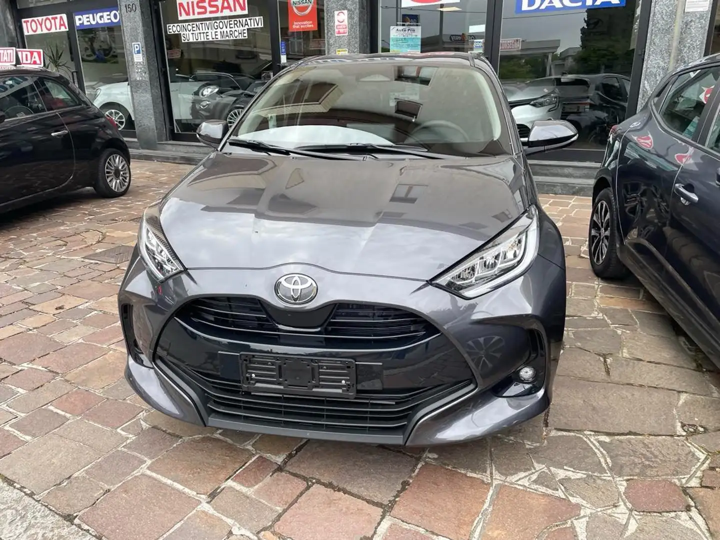 Toyota Yaris 1.5h SUPER PROMO, VARI COLORI E ALLESTIMENTI Grigio - 2