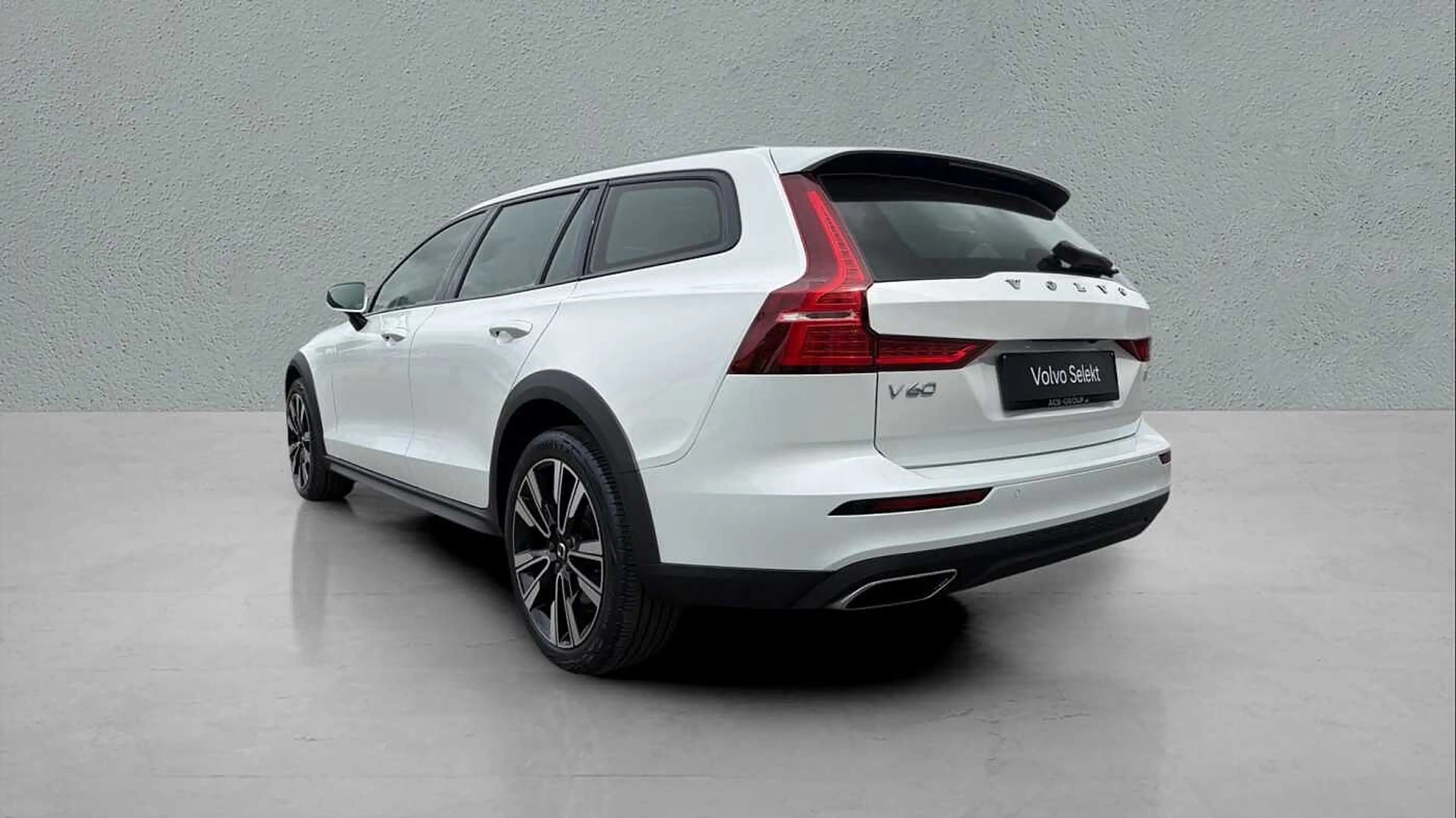 Volvo V60 Cross Country V60 CC II V60 Cross Country Advanced, B4 AWD mildh — photo 2