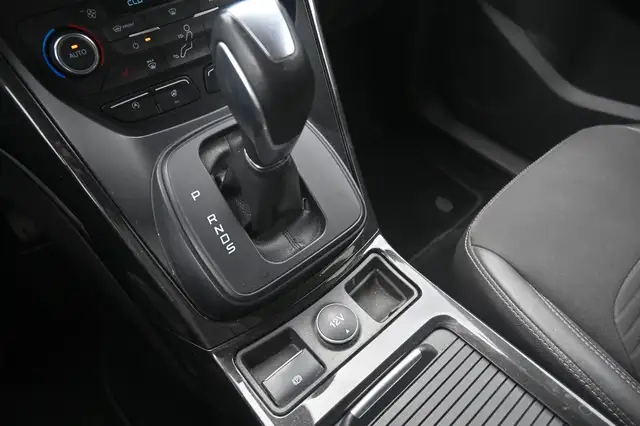 Ford Kuga view 25
