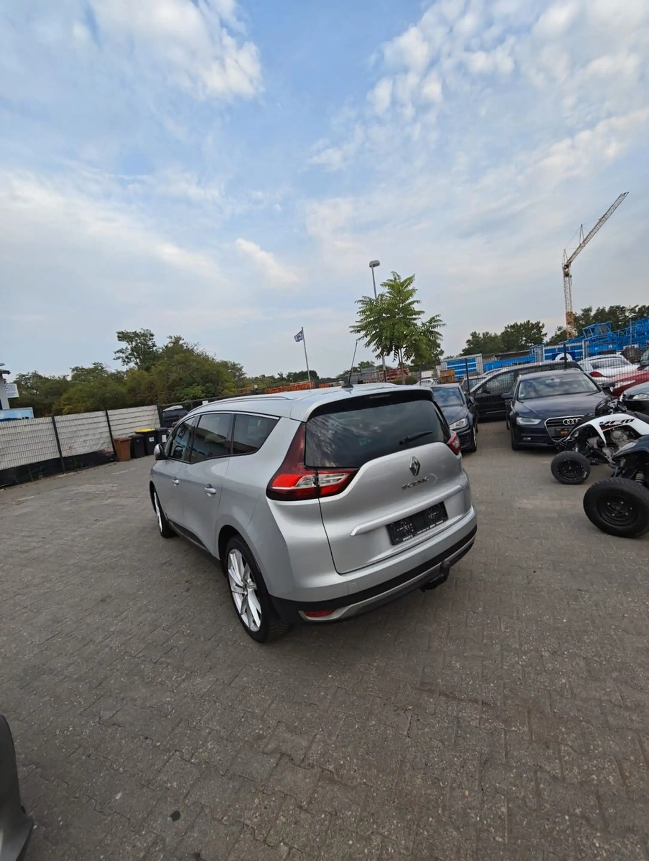 Renault Scenic IV Grand Experience — photo 14
