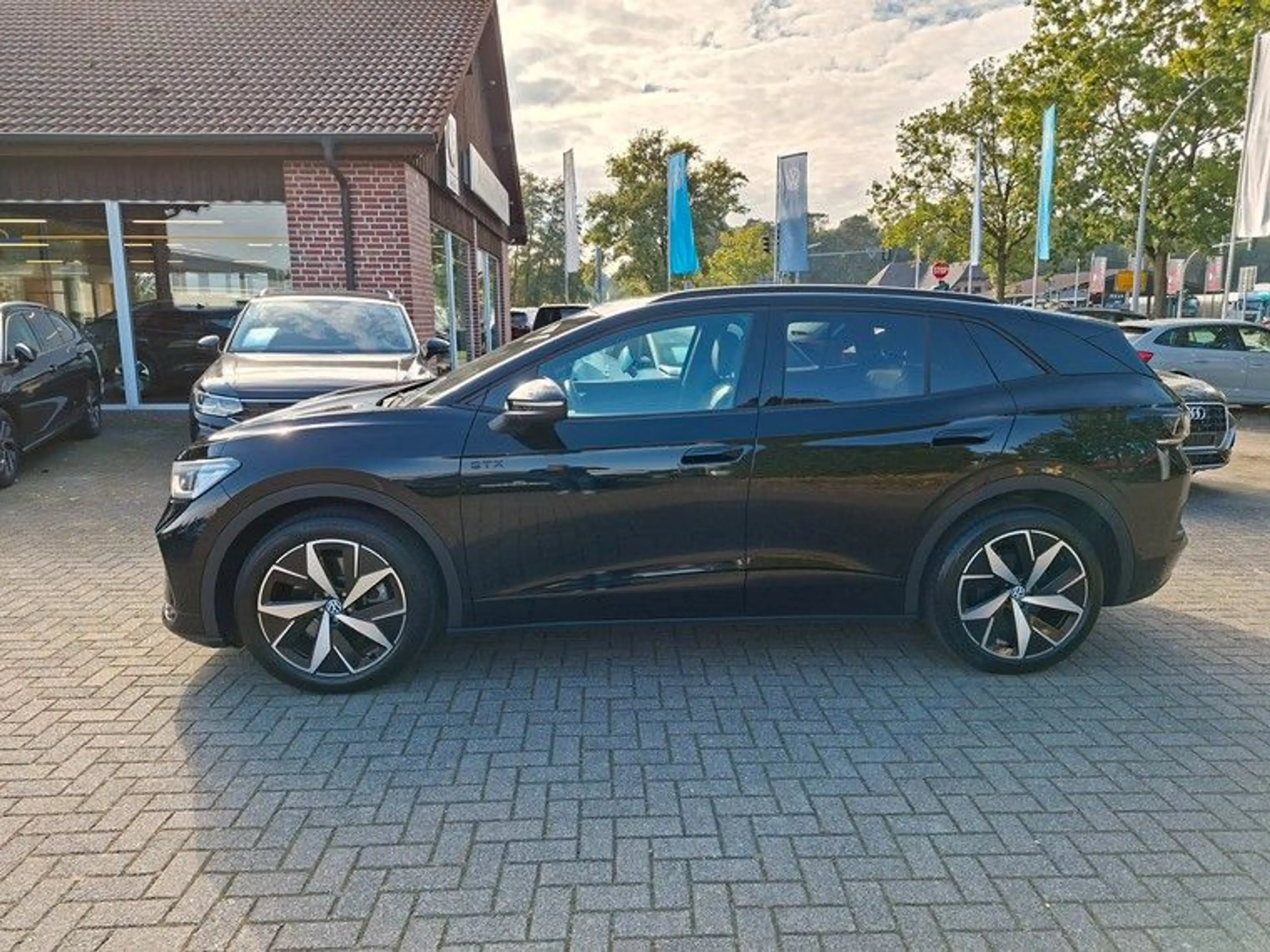 Volkswagen ID.4 GTX 220 kW 4Motion AHK*Wärmepumpe*Kamera* — photo 2