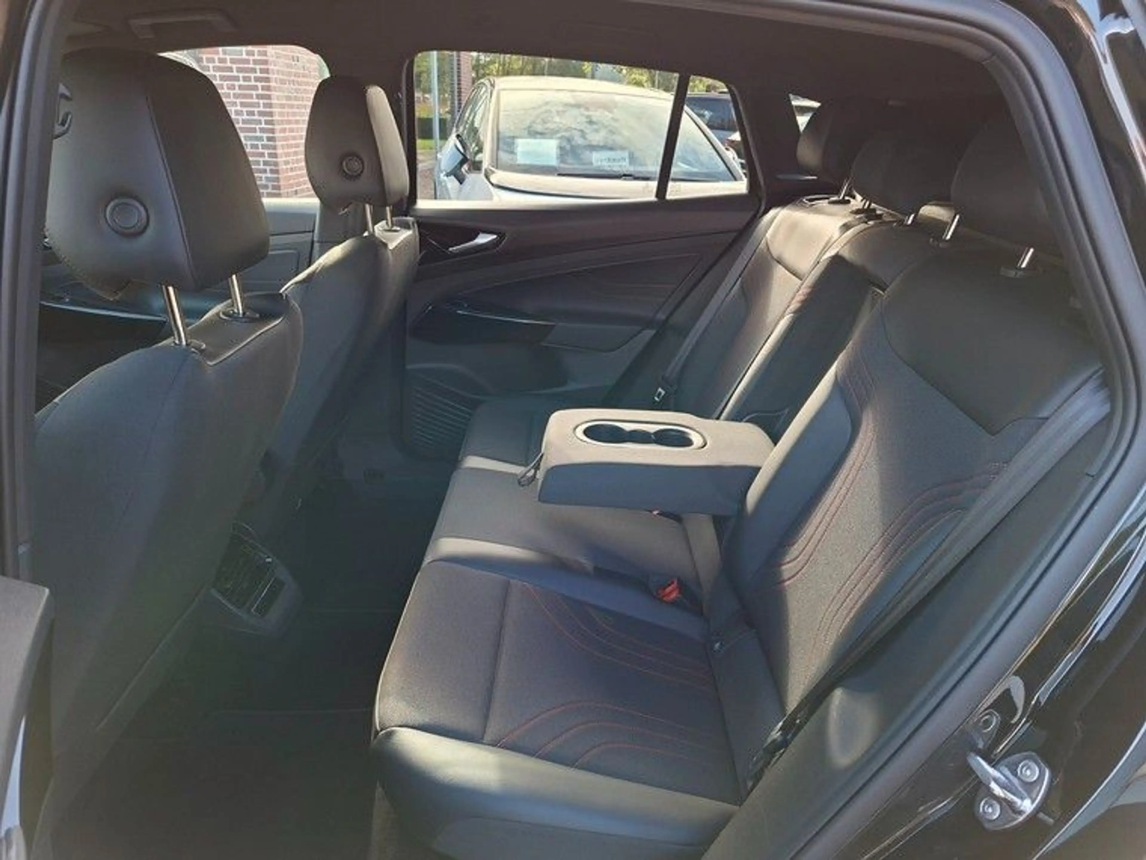 Volkswagen ID.4 GTX 220 kW 4Motion AHK*Wärmepumpe*Kamera* — photo 11