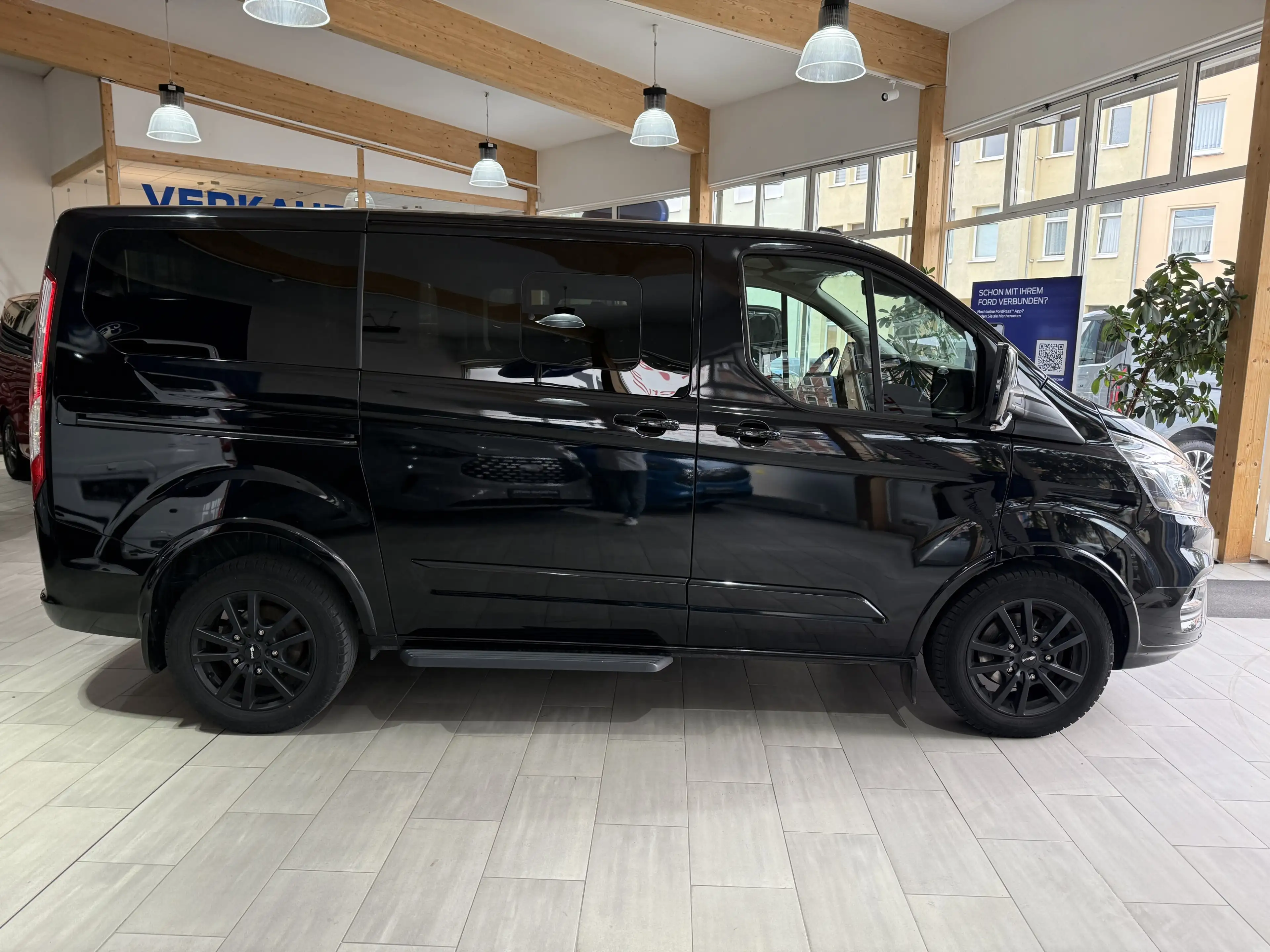Ford Tourneo Custom Titanium L1 Winter-Paket / Toter-Winkel-Assistent — photo 4