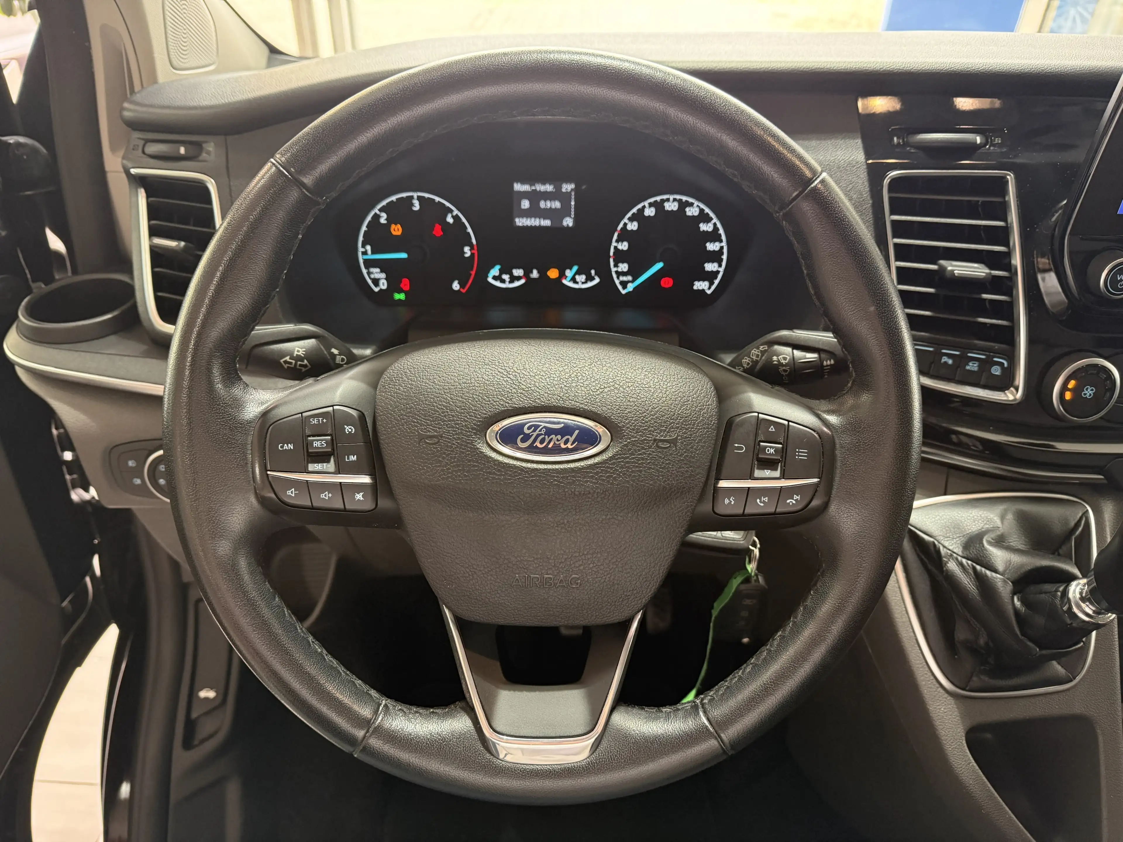 Ford Tourneo Custom Titanium L1 Winter-Paket / Toter-Winkel-Assistent — photo 13