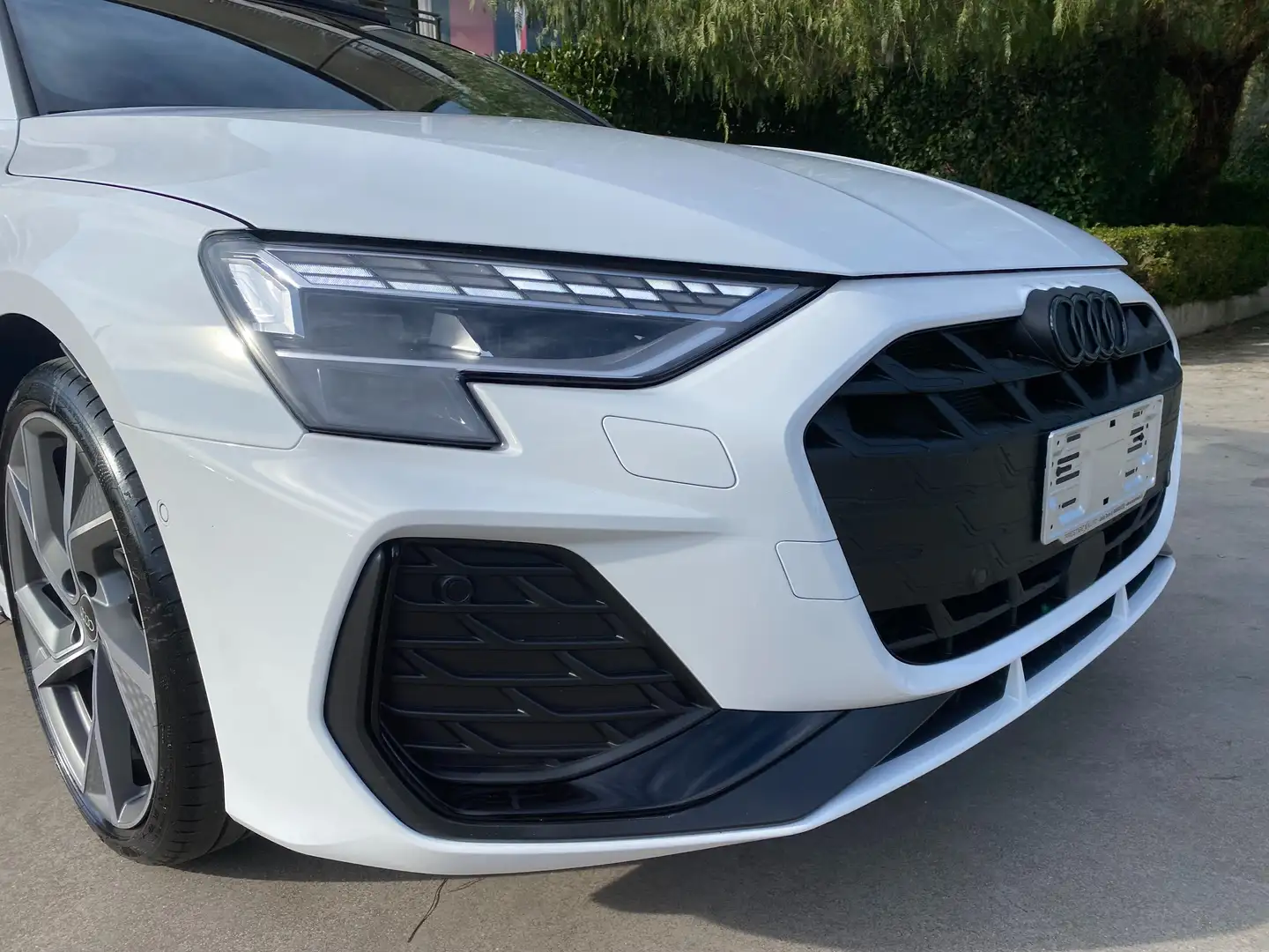 Audi A3 sback s-line s-tronic black edition facelift 150cv Bianco - 1