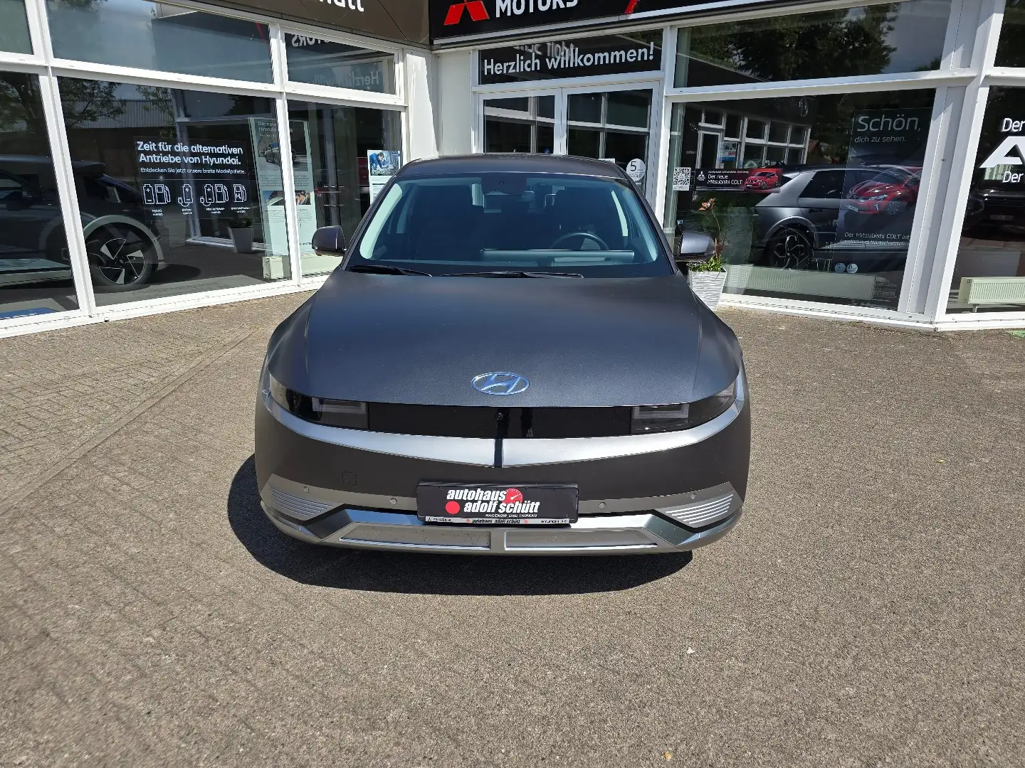 Hyundai IONIQ 5 MJ23 4WD 77,4kWh Batt. UNIQ+AP+RP Gris - 2