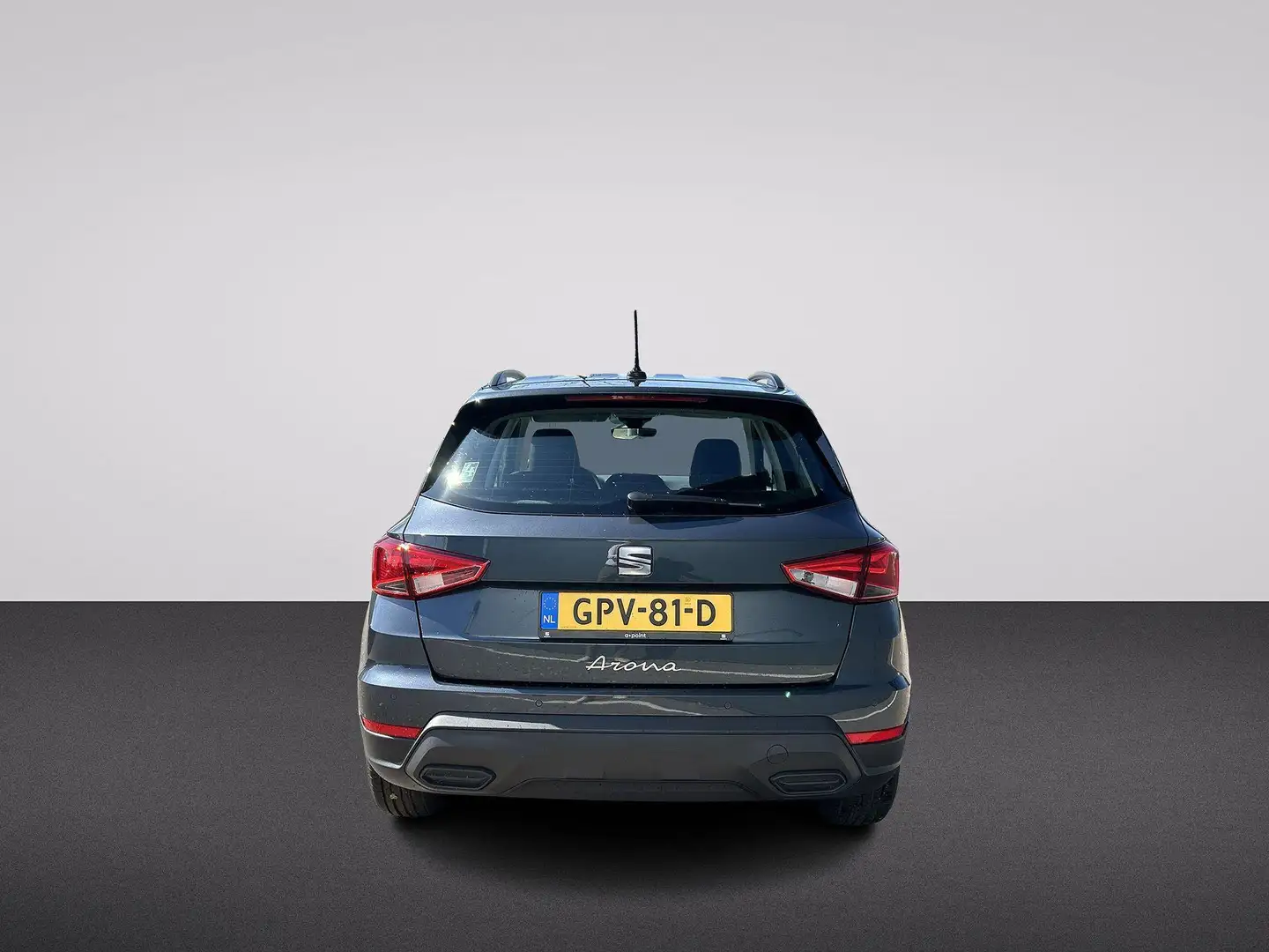 SEAT Arona 1.0 EcoTSI Reference 95pk | Navigatie via App | 16 Grijs - 2