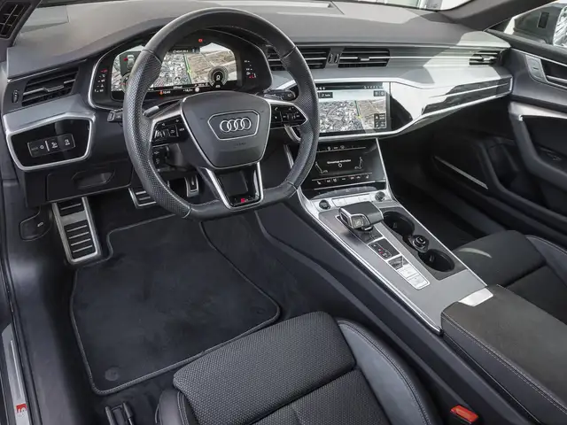 Audi A6 view 10