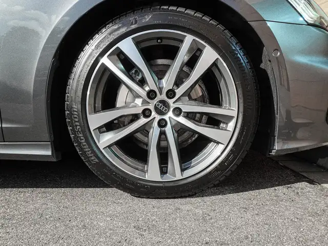 Audi A6 view 7