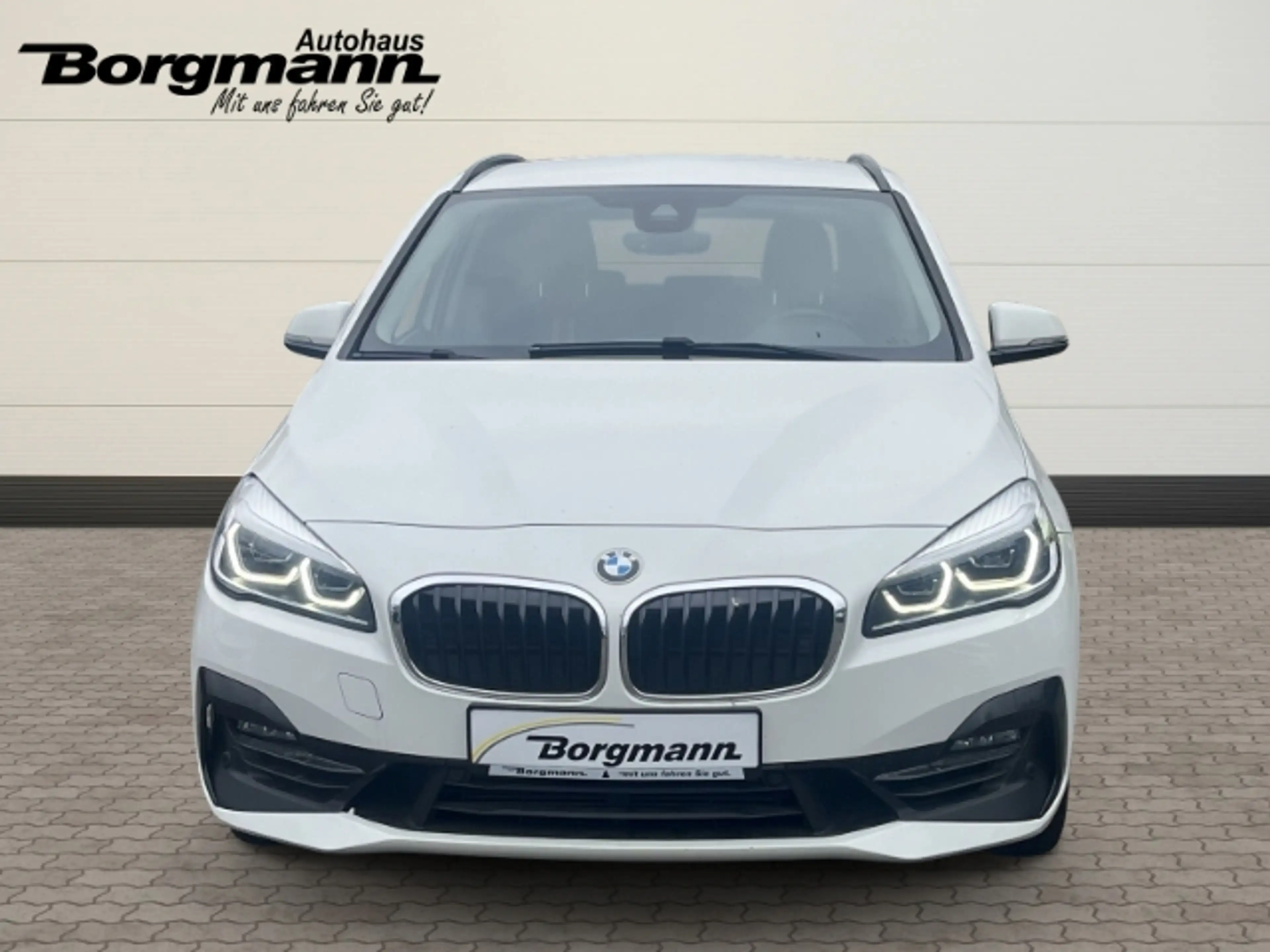 BMW 220 Active Tourer i Sport Line I ACTIVE TOURER AHK-abn — photo 2