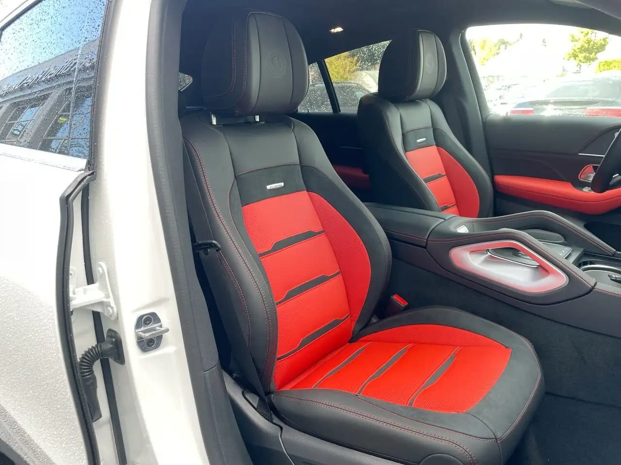 Mercedes-Benz GLE снимка Mercedes-Benz GLE