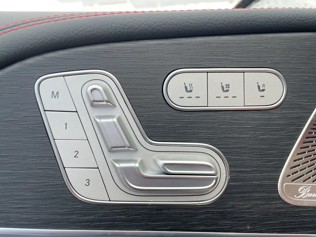 Mercedes-Benz GLE снимка Mercedes-Benz GLE