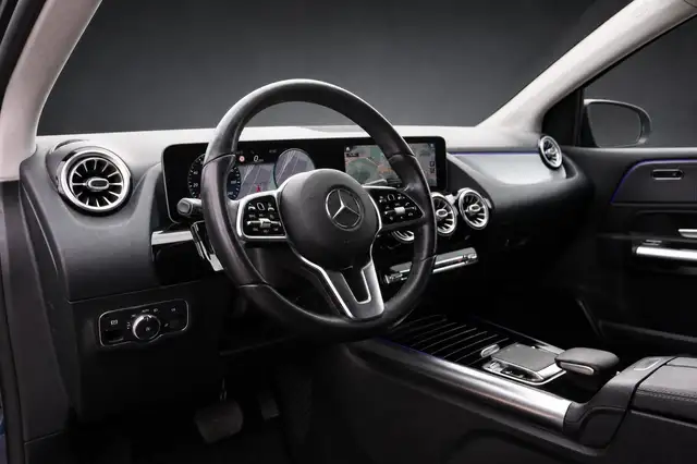 Mercedes-Benz B Class view 13
