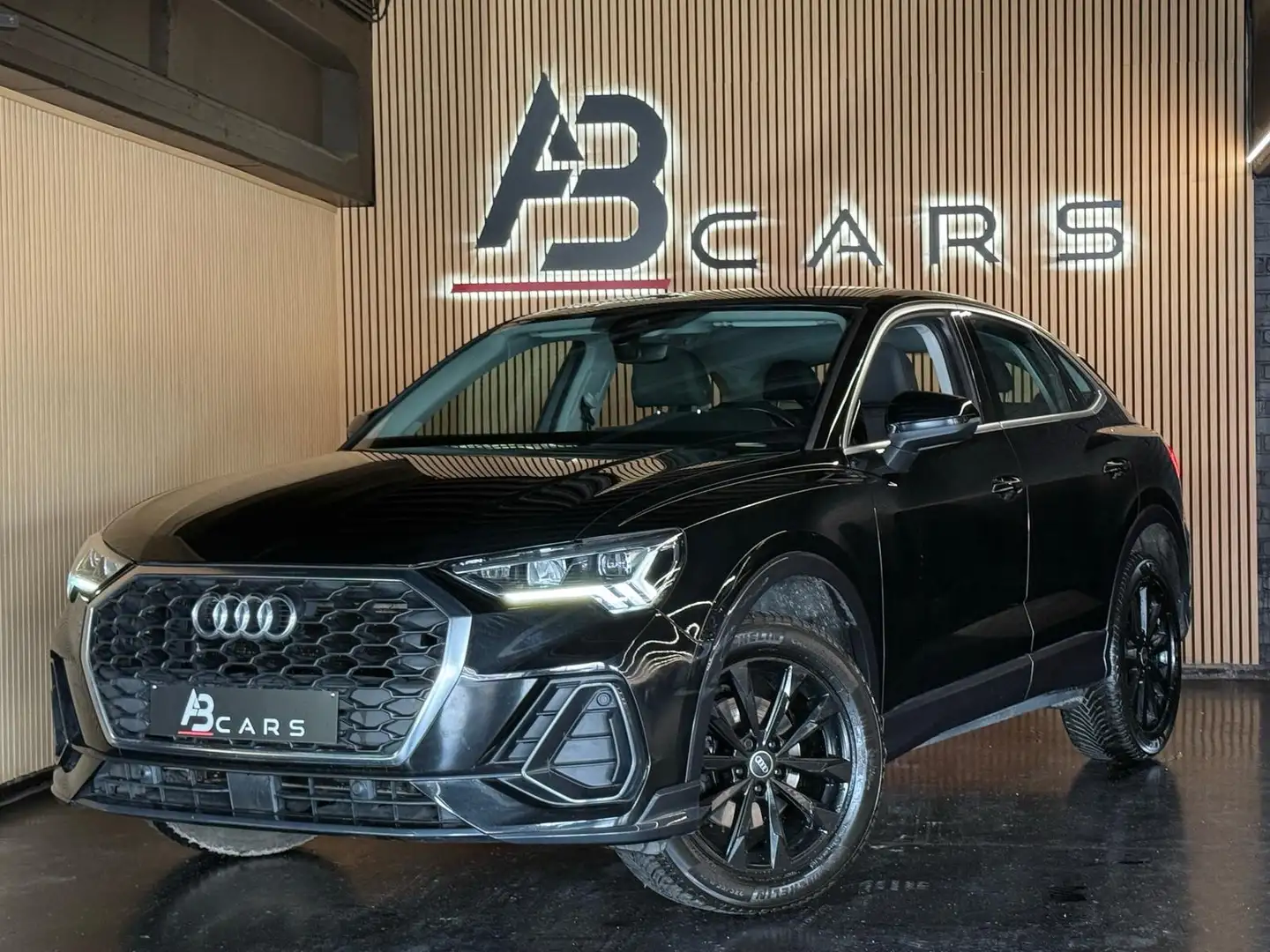 Audi Q3 35 TFSI S tronic * COCKPIT LINE * SPORTBACK * Negro - 1