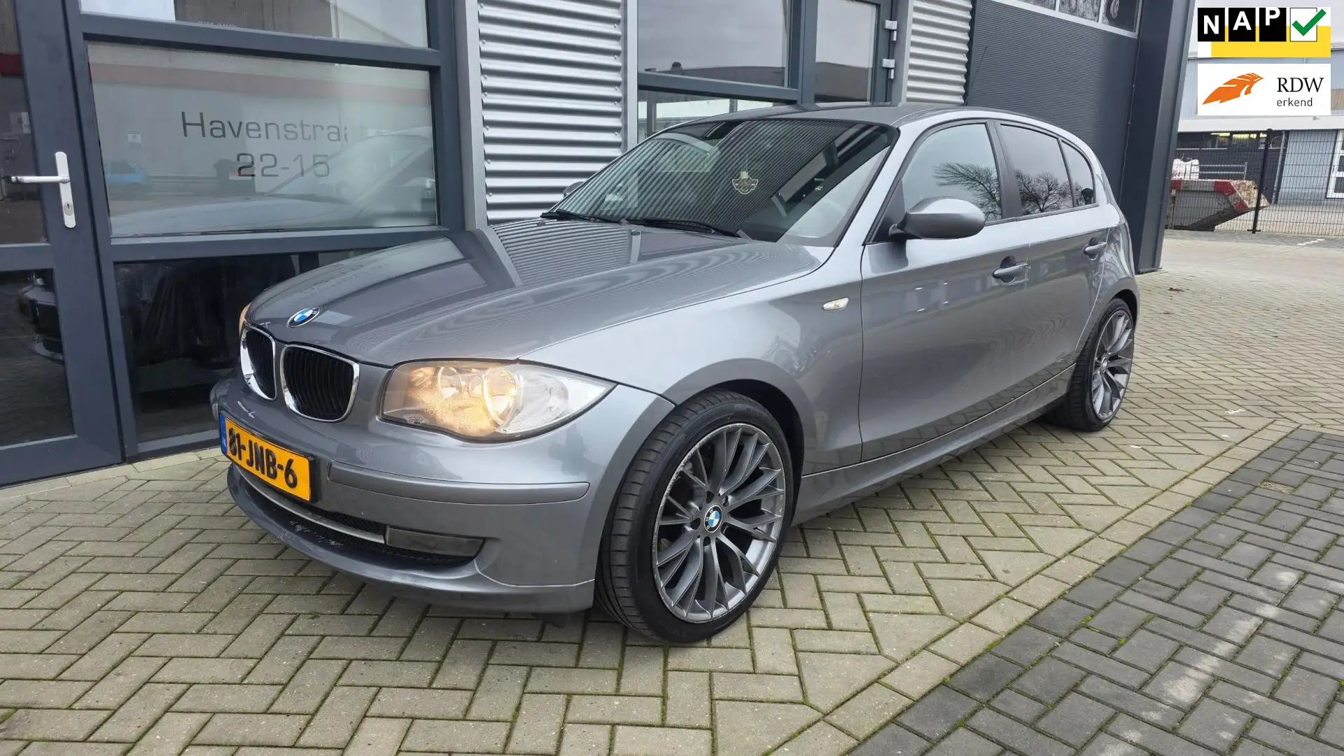 BMW 116 1-serie 116i Business Line Gris - 1