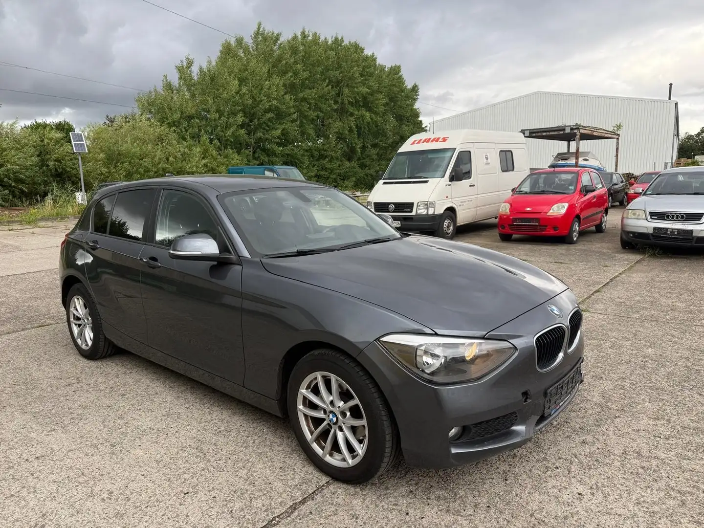 BMW 116 2L Diesel, Steuerkette neu !!! TÜV Neu !!! Grau - 1