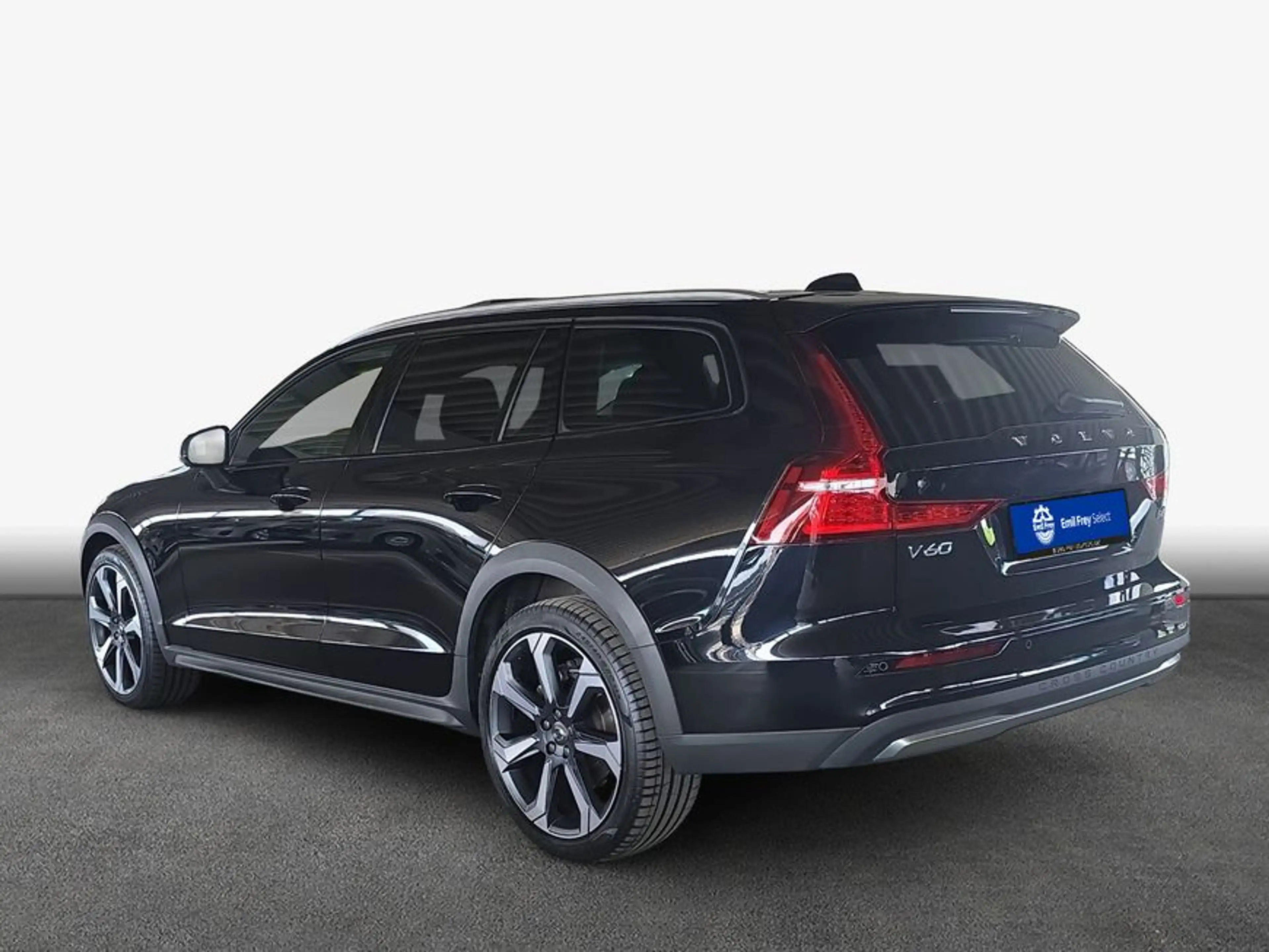 Volvo V60 Cross Country V60 Cross Country B4 D AWD Plus — photo 2
