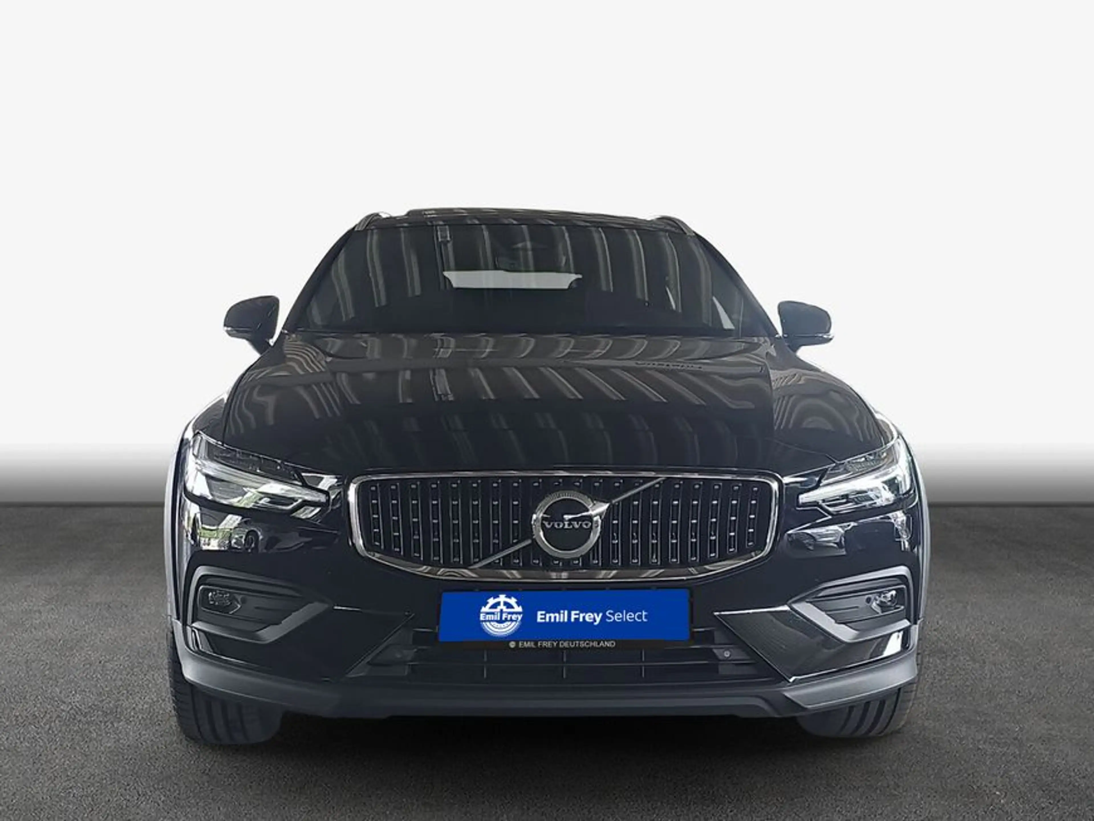 Volvo V60 Cross Country V60 Cross Country B4 D AWD Plus — photo 6