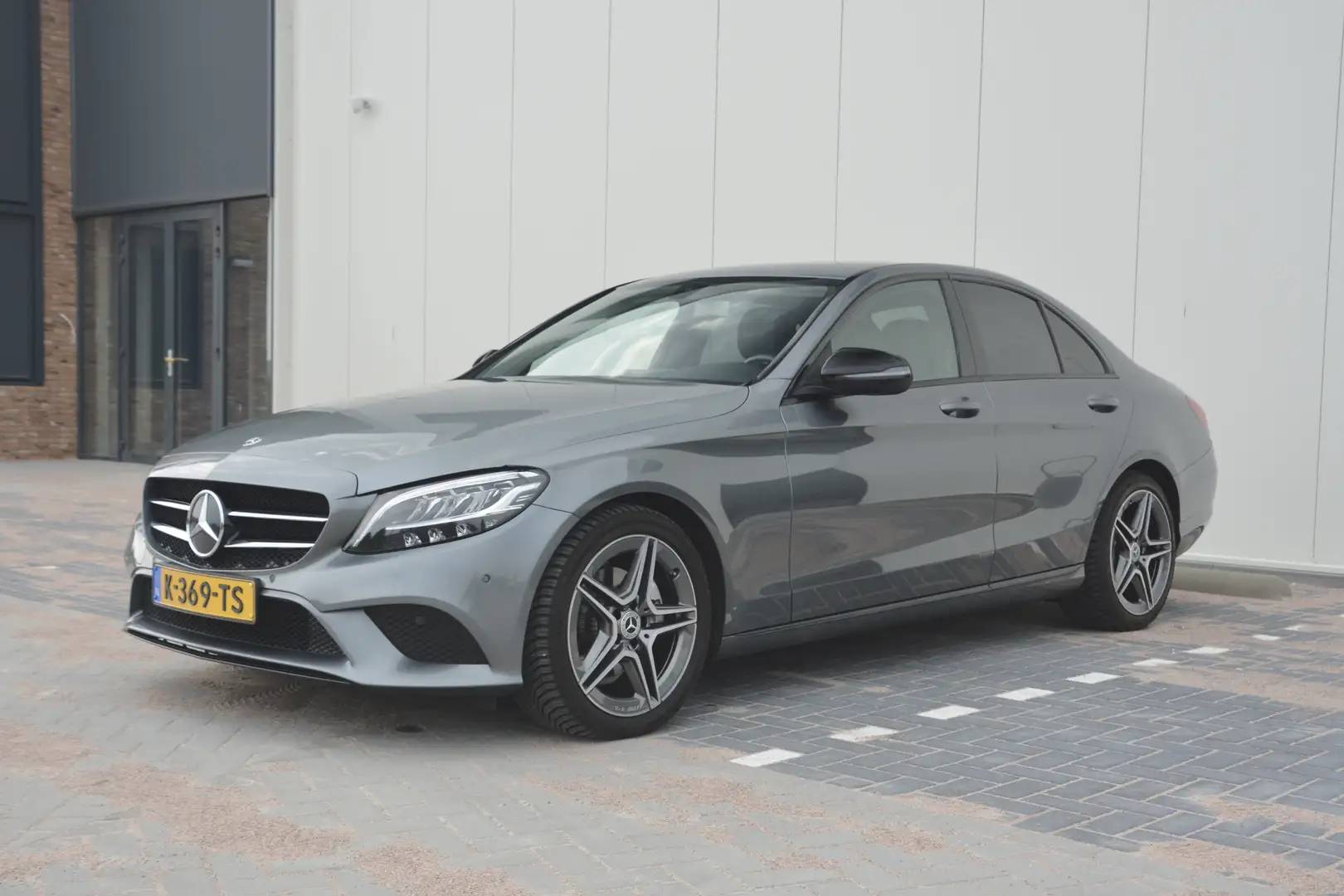 Mercedes-Benz C 220 Pr. Plus Pack | Carplay | Burmester | Trekhaak Grijs - 2