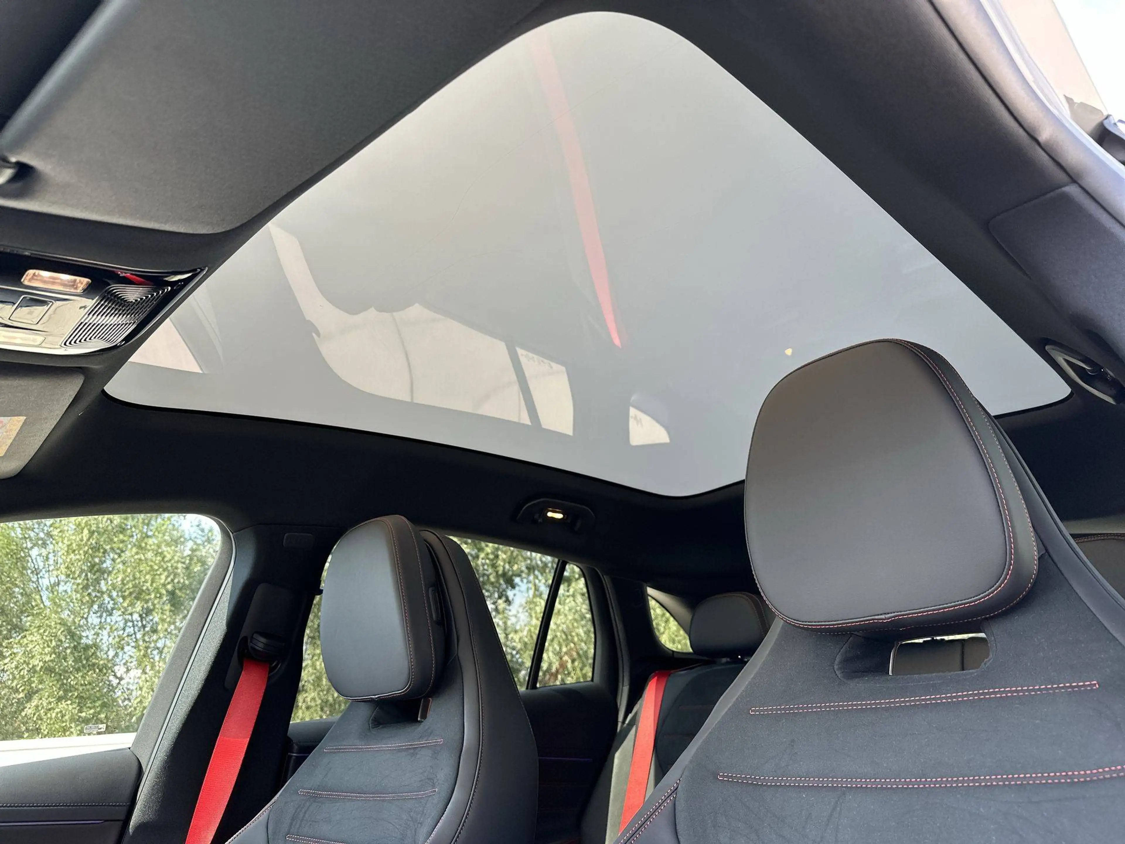 Mercedes-Benz GLC 400 4MATIC ELECTRIC AMG Line Distronic Trekhaak Nightpakket Pano Dak — photo 13