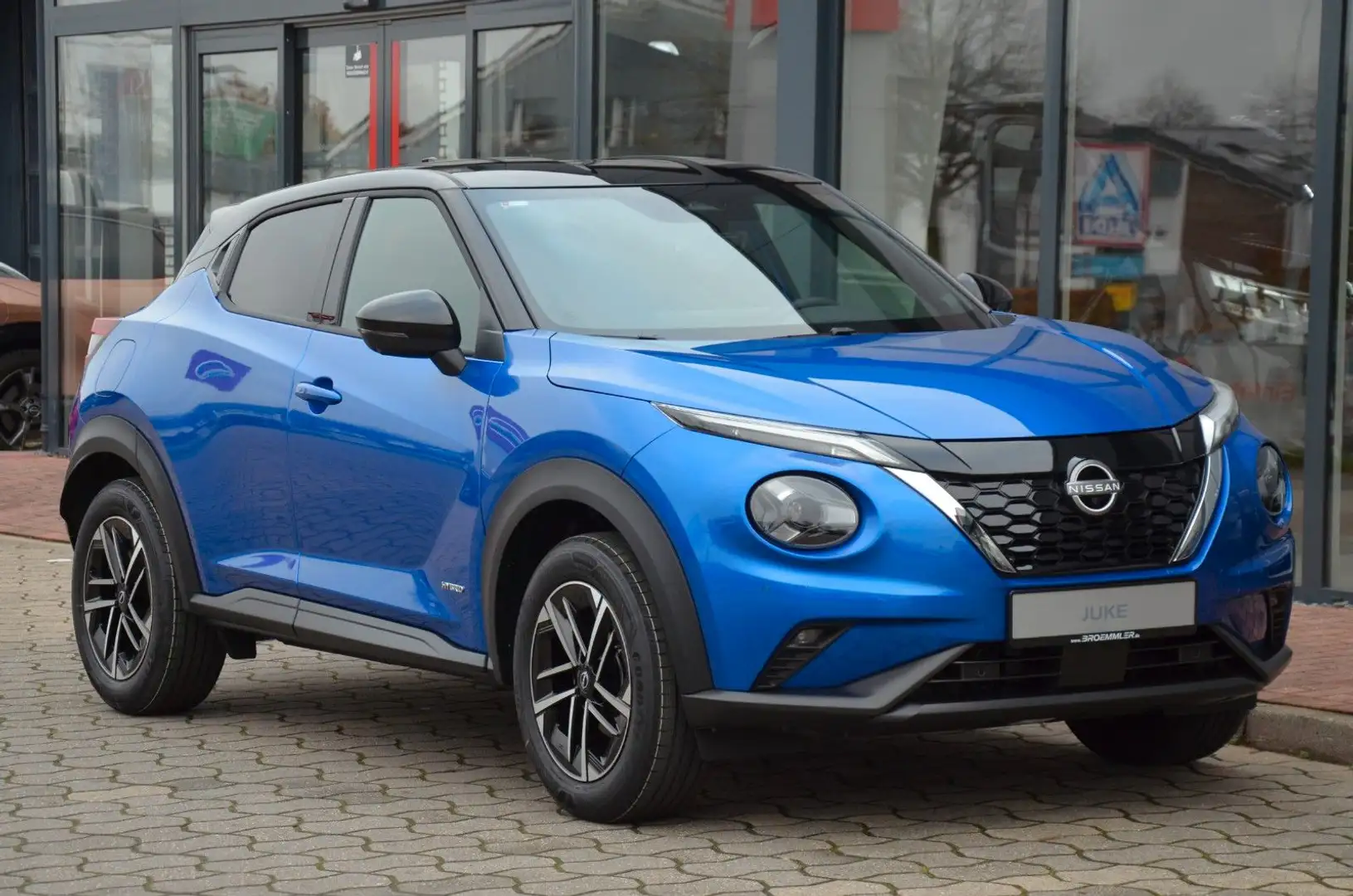 Nissan Juke Hybrid N-Connecta Tech ProPilot Winter Bleu - 1