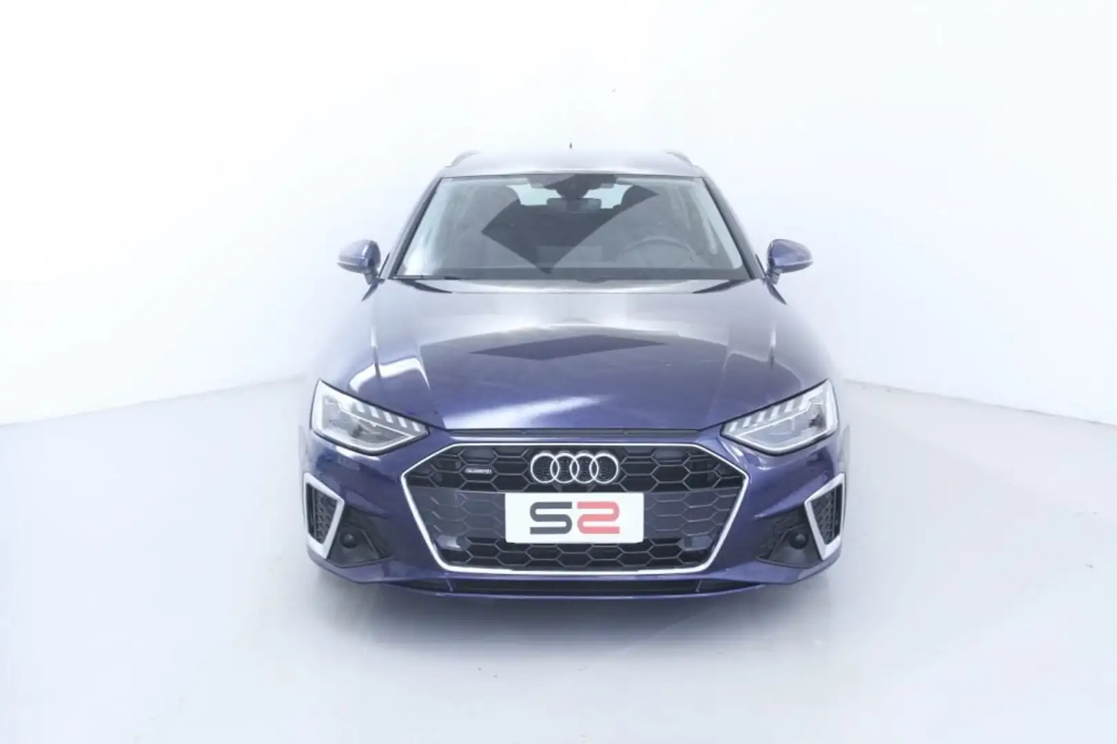 Audi A4 Avant 40 TDI quattro S tronic S line edition MHEV Azul - 2