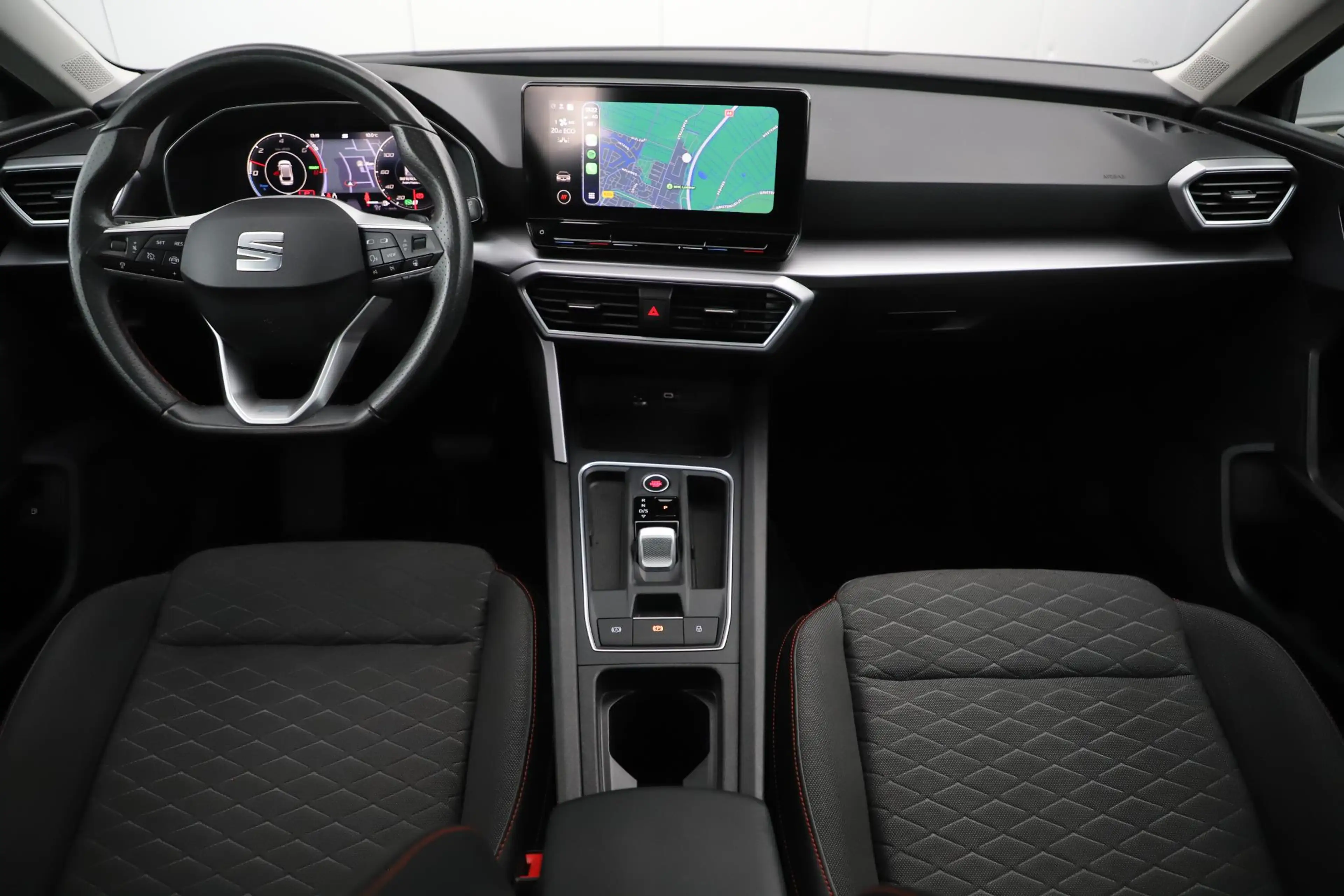 SEAT Leon e-Hybrid Sportstourer 1.4 TSI eHybrid PHEV FR Business Inte — photo 12