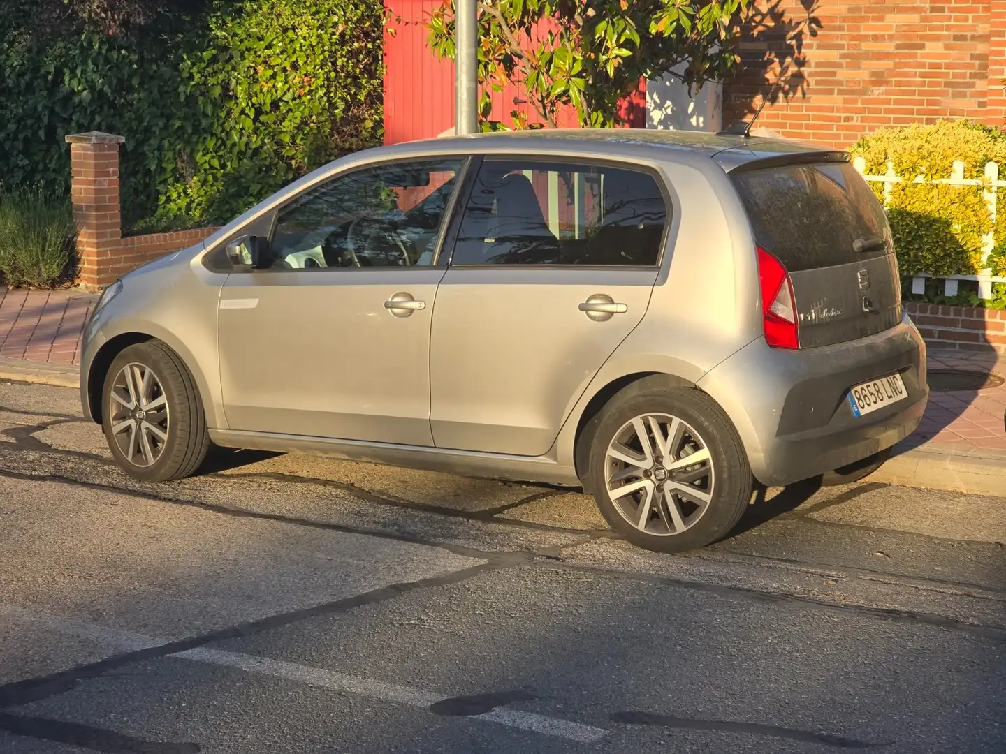 SEAT Mii Mii Electric Plus Plus Gris - 2