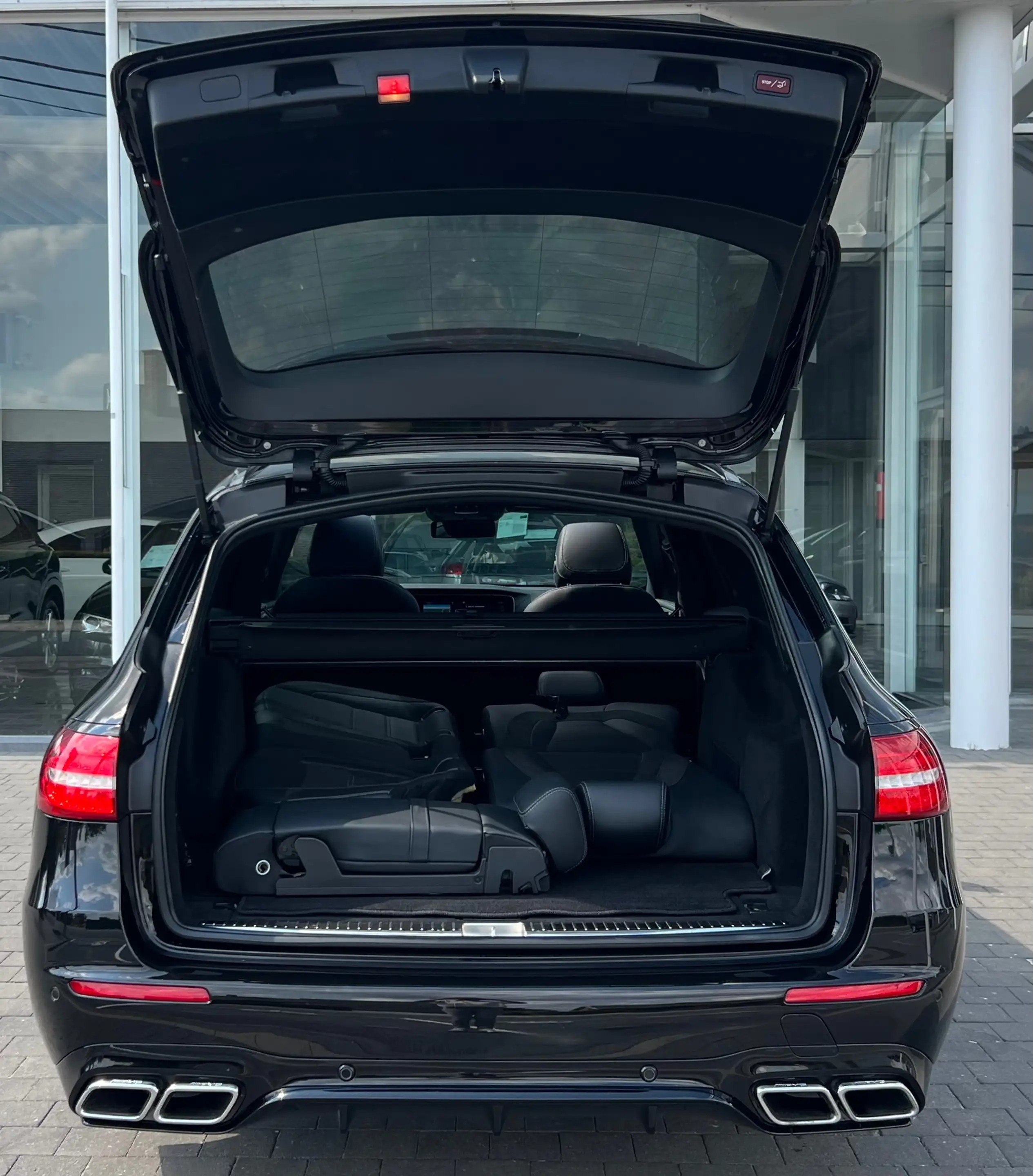 Mercedes-Benz E 63 AMG AMG 4-Matic / Utilitaire / Full Options / TVA — photo 8