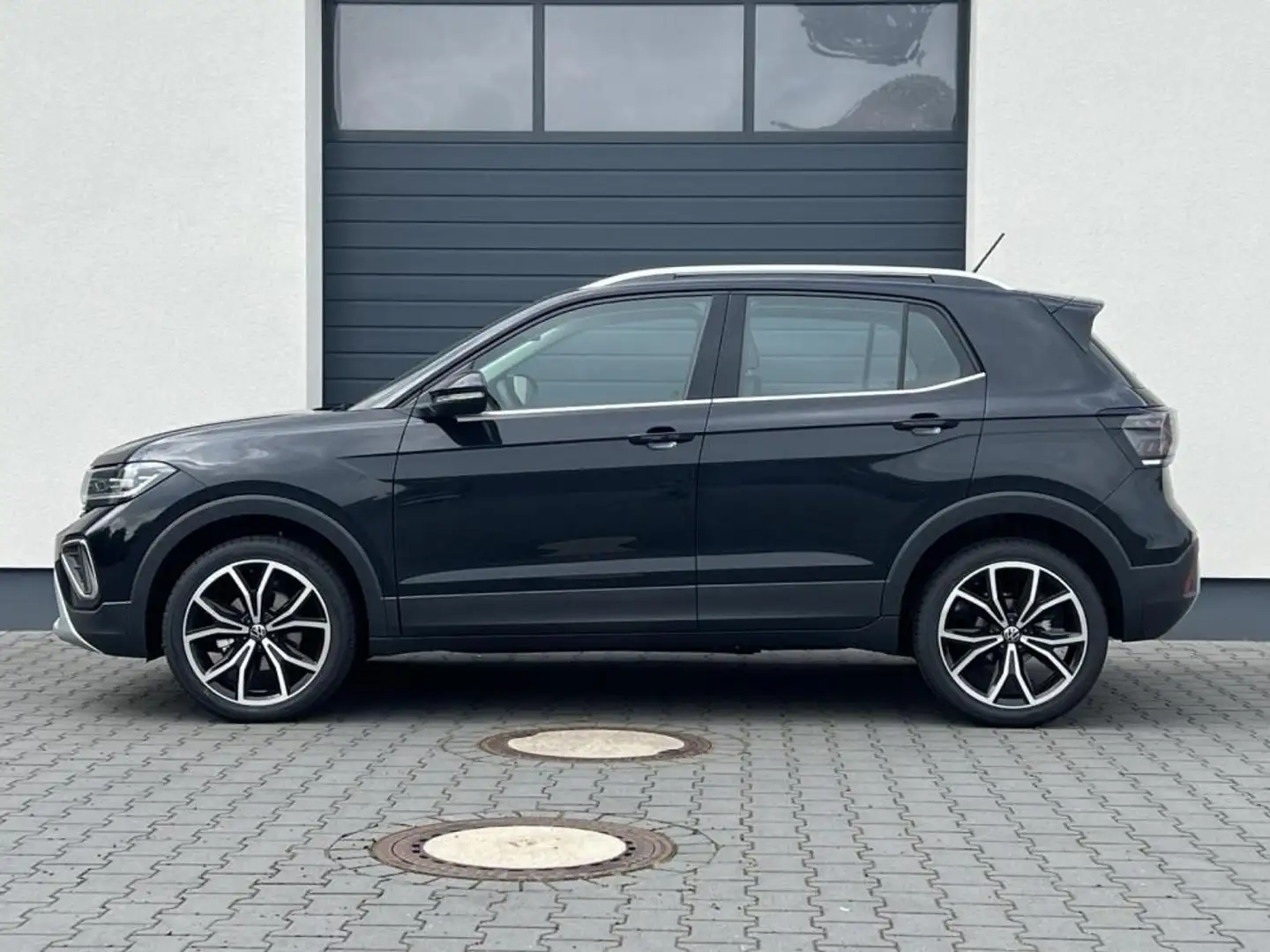 Volkswagen T-Cross Limited 1,0 TSI 70KW 70 kW (95 PS), Schalt. 5-G... - 1