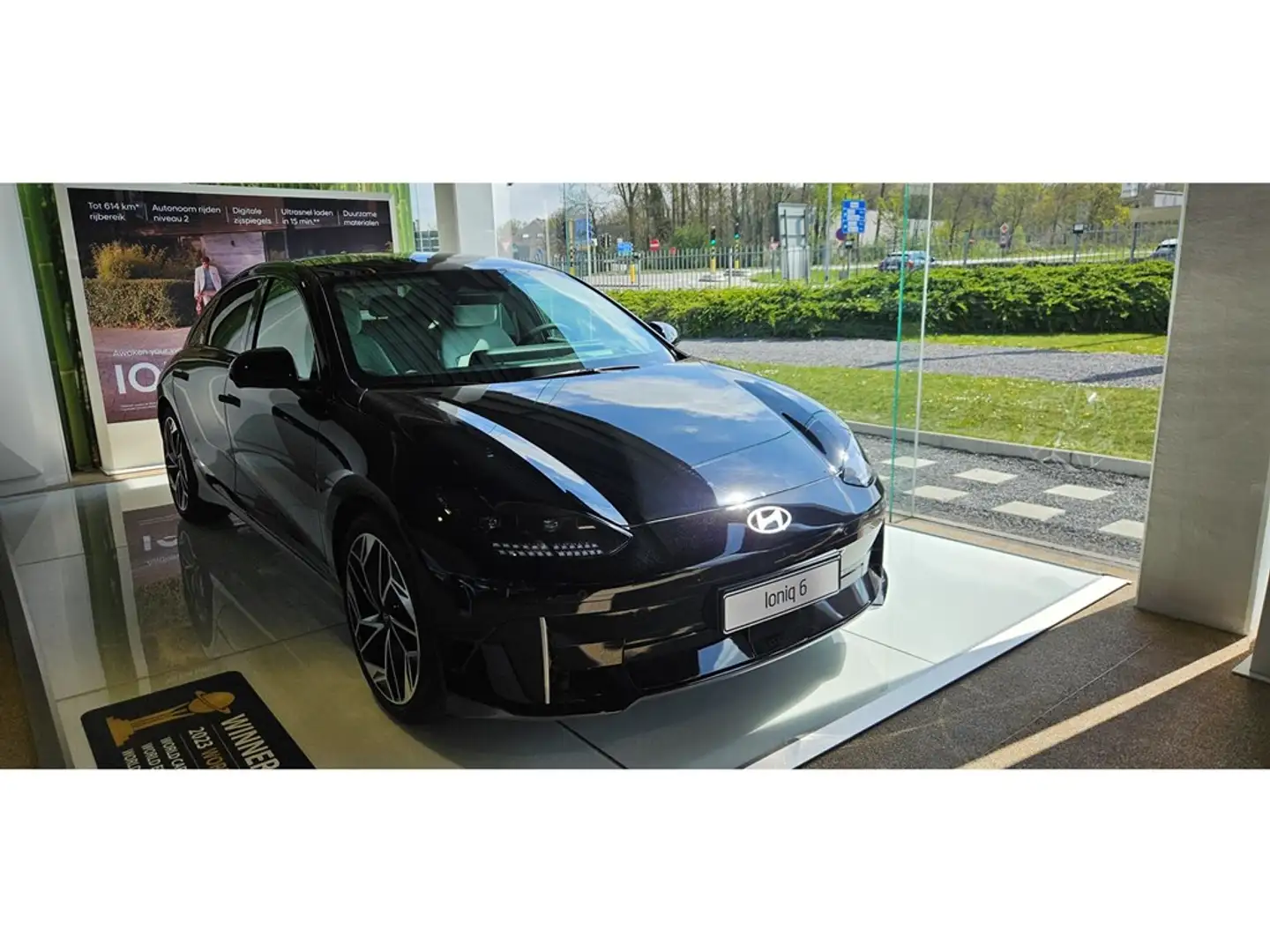 Hyundai IONIQ 6 RWD - Balance Sunroof 77kWh 225 Schwarz - 2