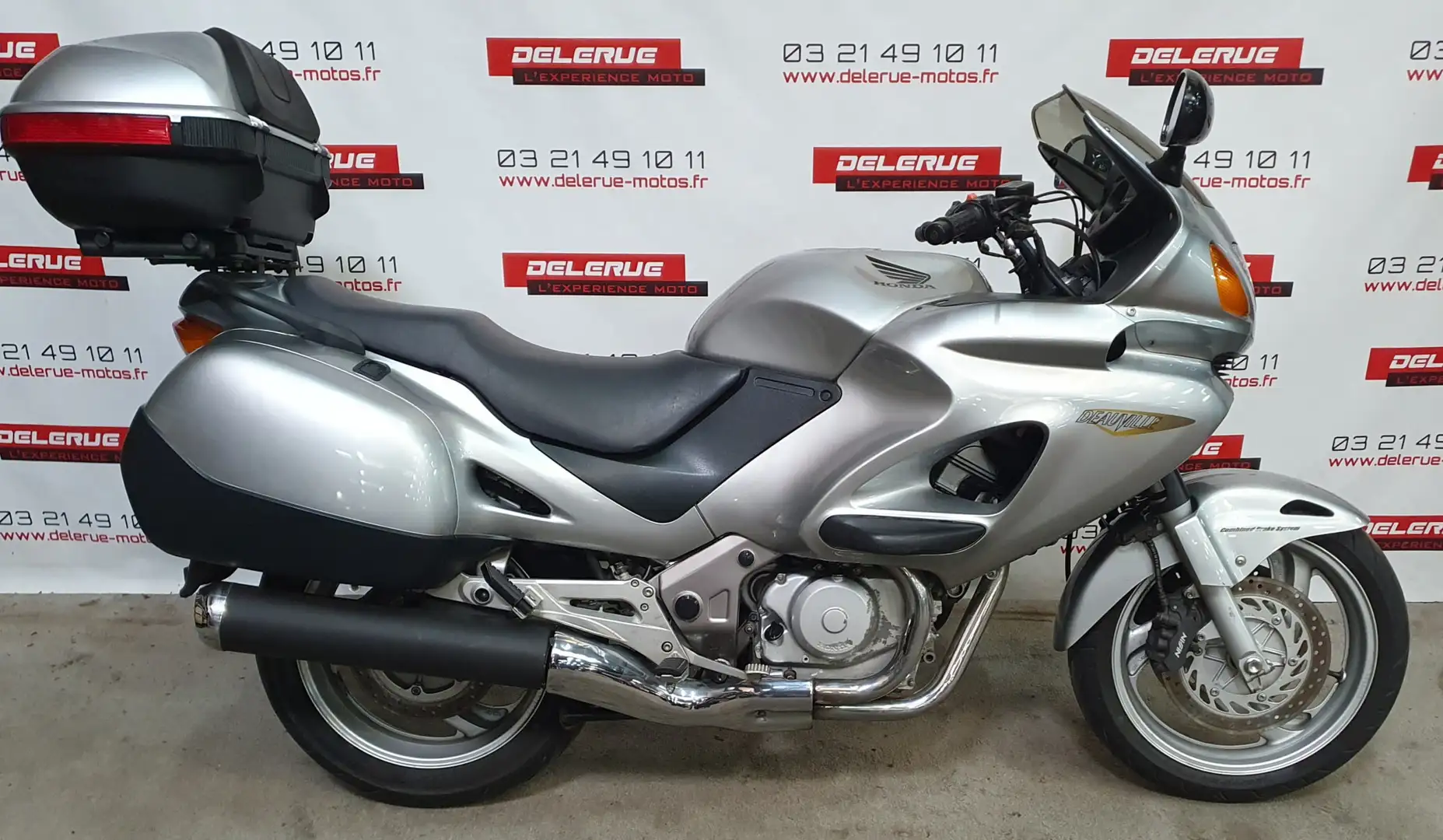 Honda Deauville Gris - 1