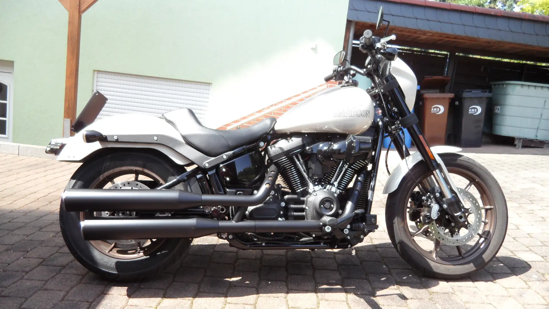 Harley-Davidson Lowrider S Blanco - 1