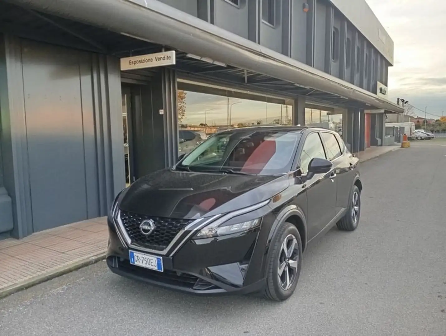 Nissan Qashqai MHEV 140 CV N-Connecta Nero - 1