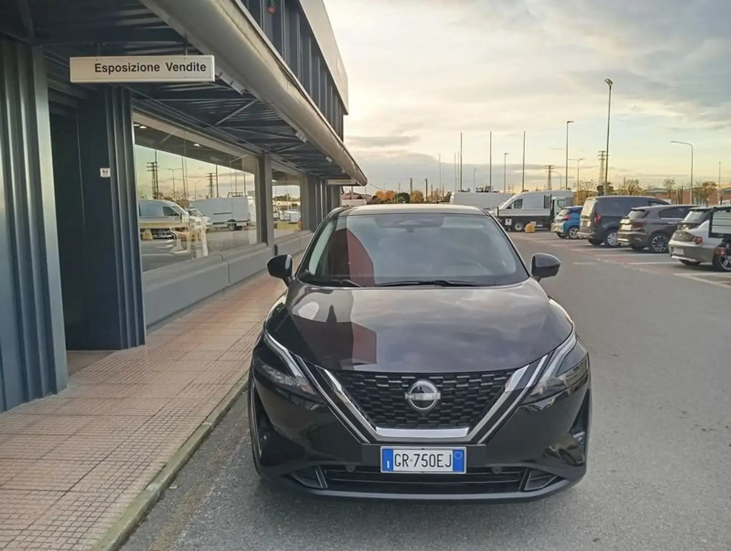 Nissan Qashqai MHEV 140 CV N-Connecta Nero - 2