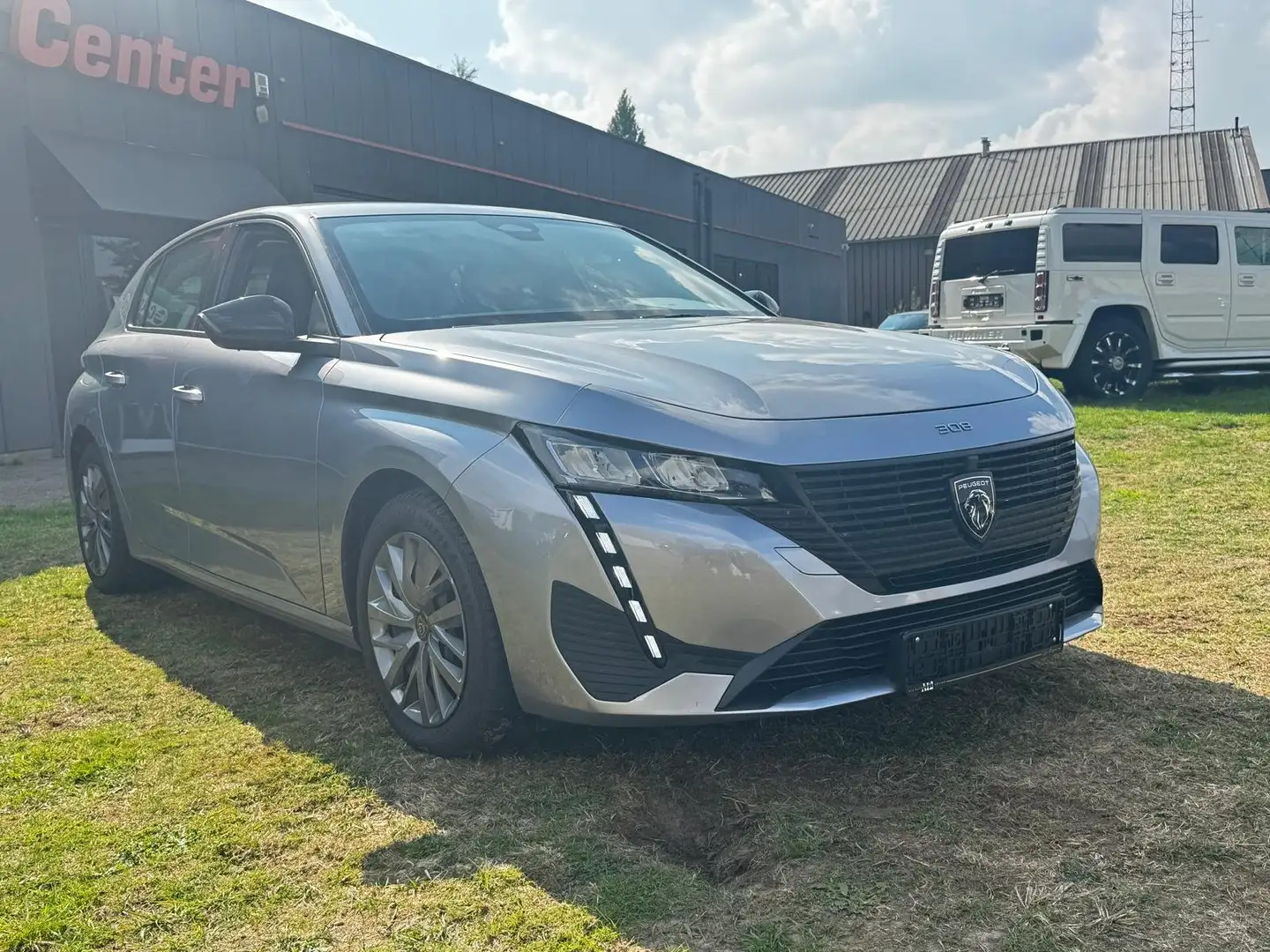 Peugeot 308 308 110 Active Pack / Nav / Led / 1ste. eig Grijs - 2